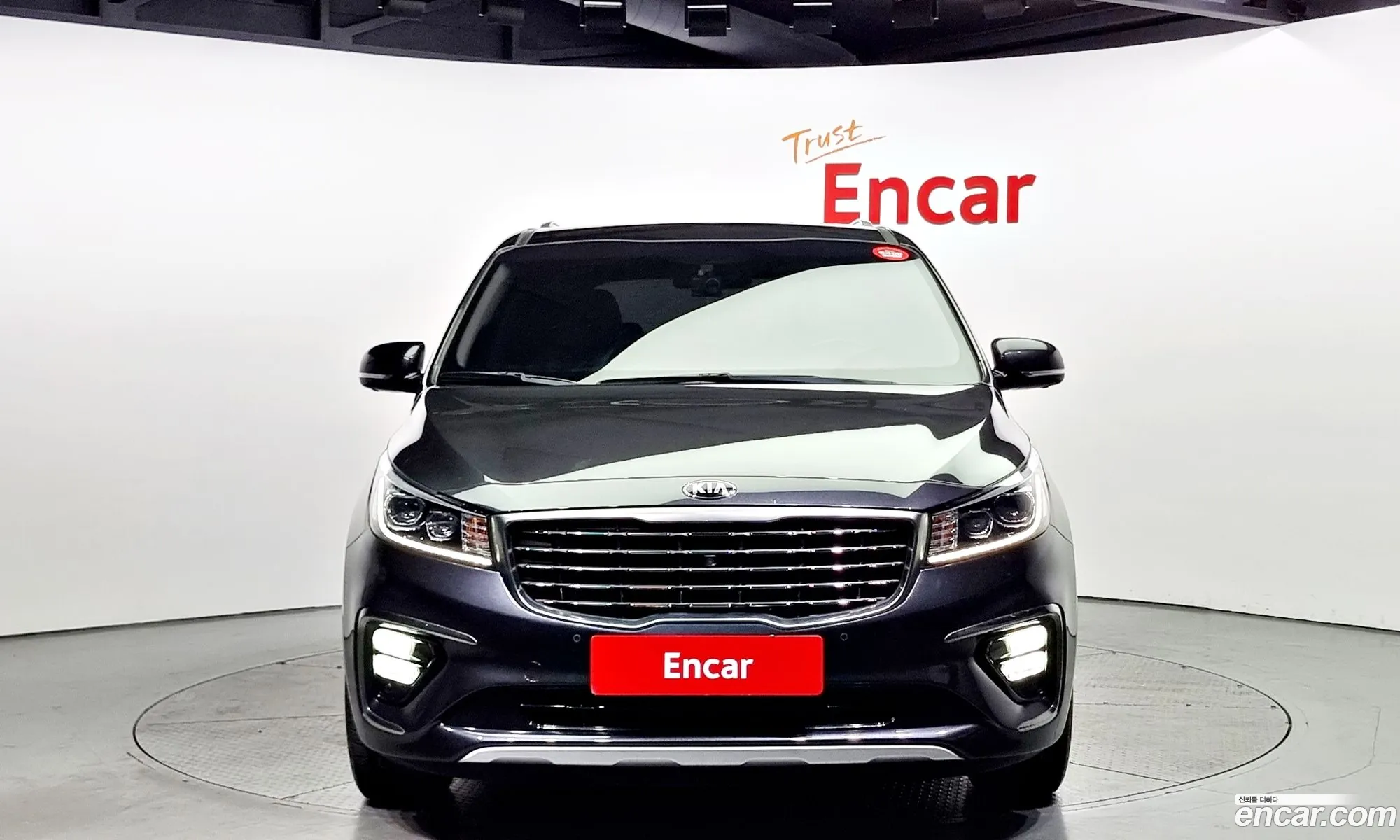 Kia The New Carnival 9-Seater Noblesse - фотография 15961055