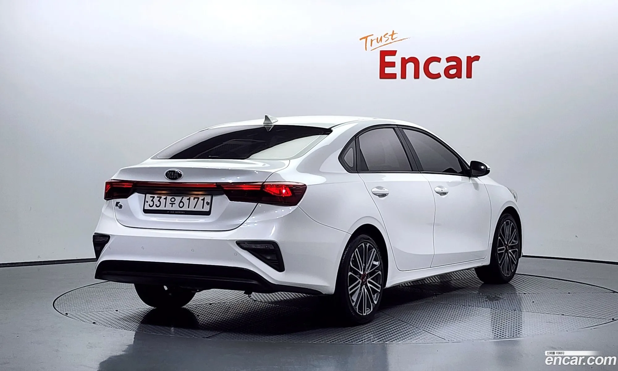Kia K3 Luxury 2020 - фотография 17318055