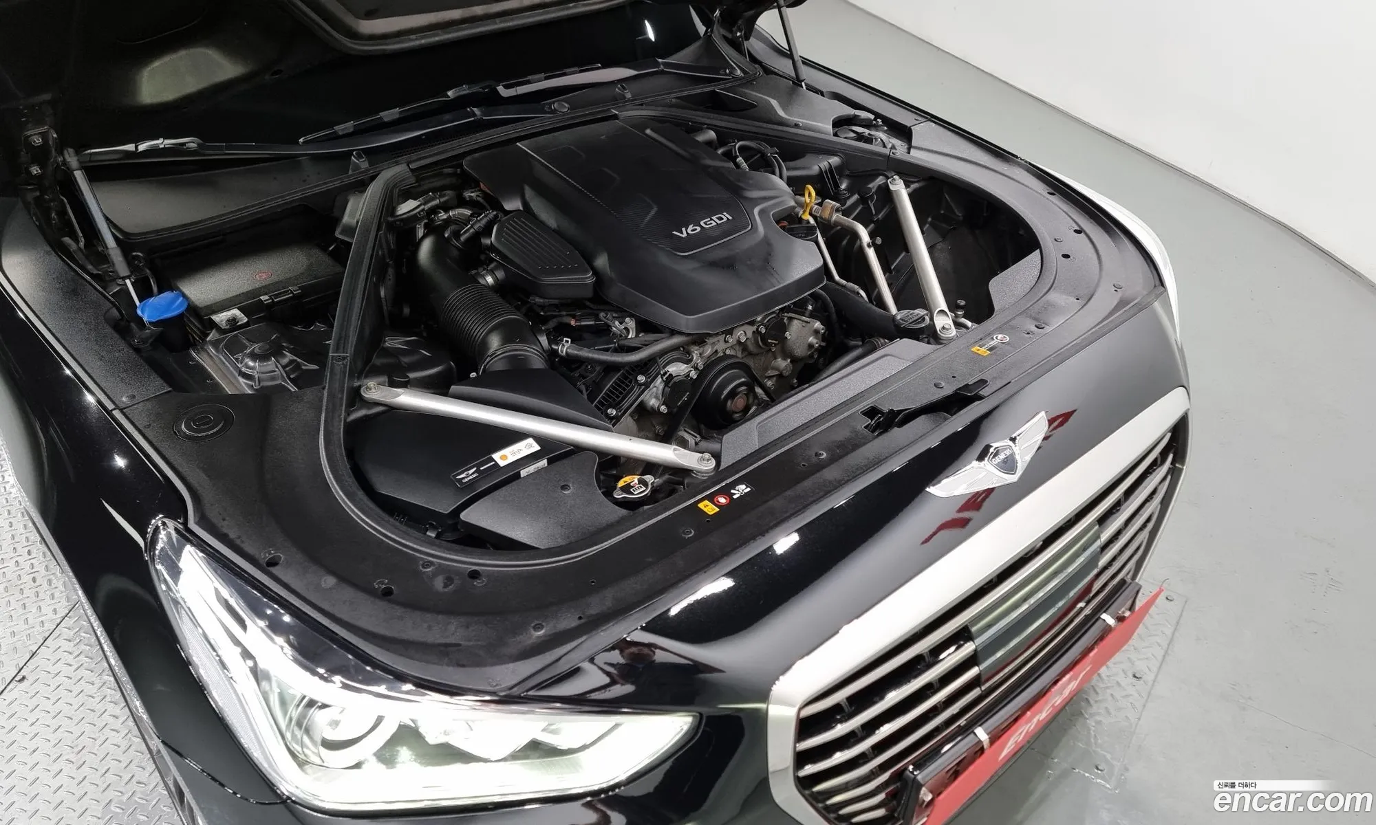 Genesis G90 I 38 Gdi Awd 2016 - фотография 12561237