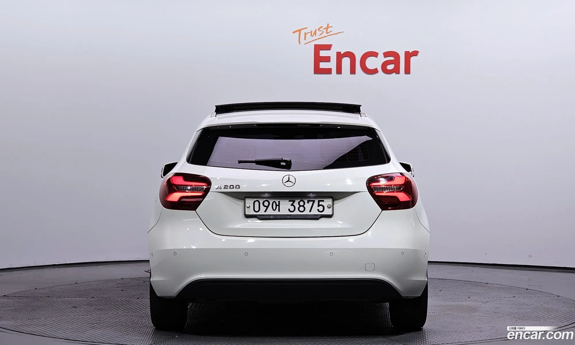 Mercedes-Benz A-Klasse Iii W176 A200 2017 - фотография 12745757