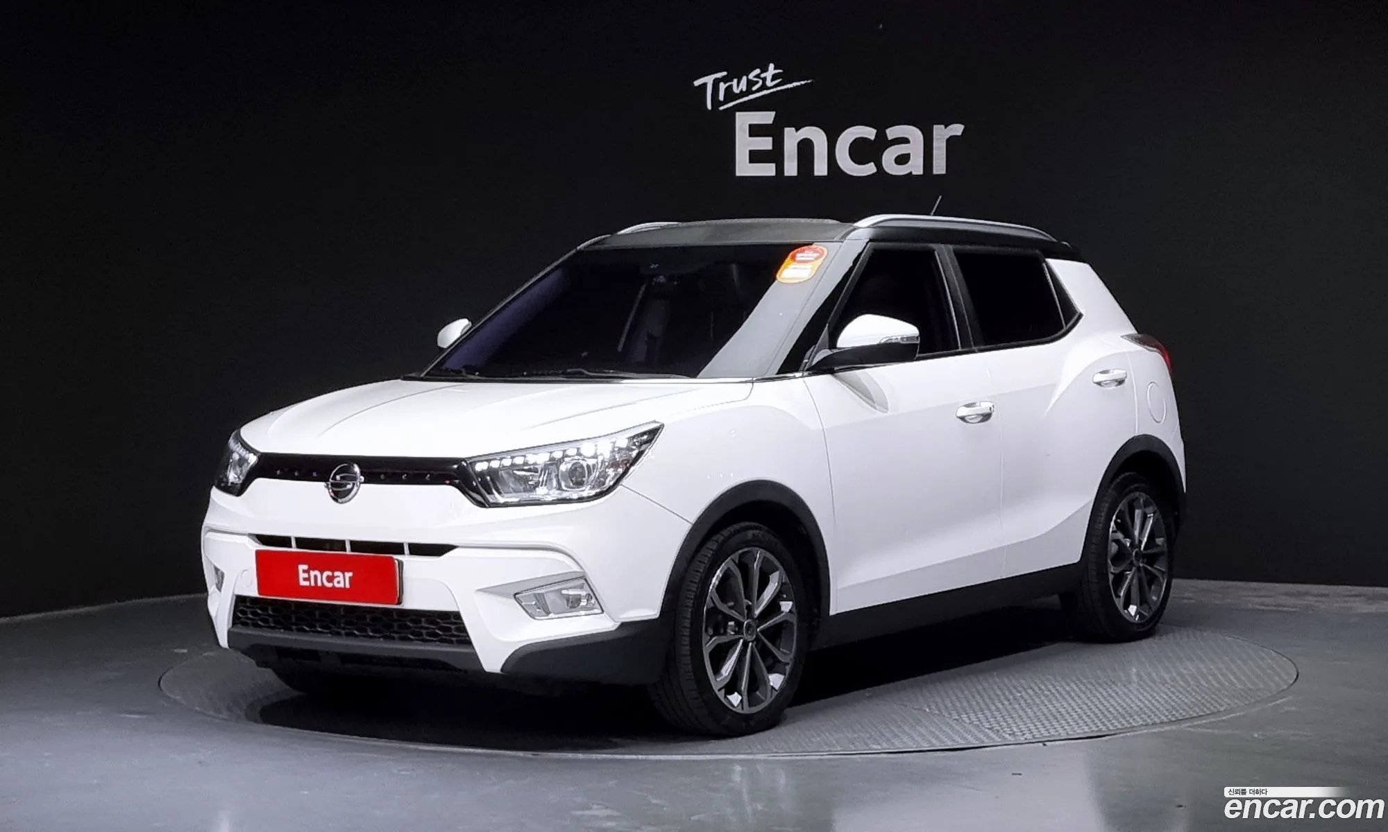 Ssangyong Tivoli Tivoli Vx 2Wd 2016 - фотография 19513813