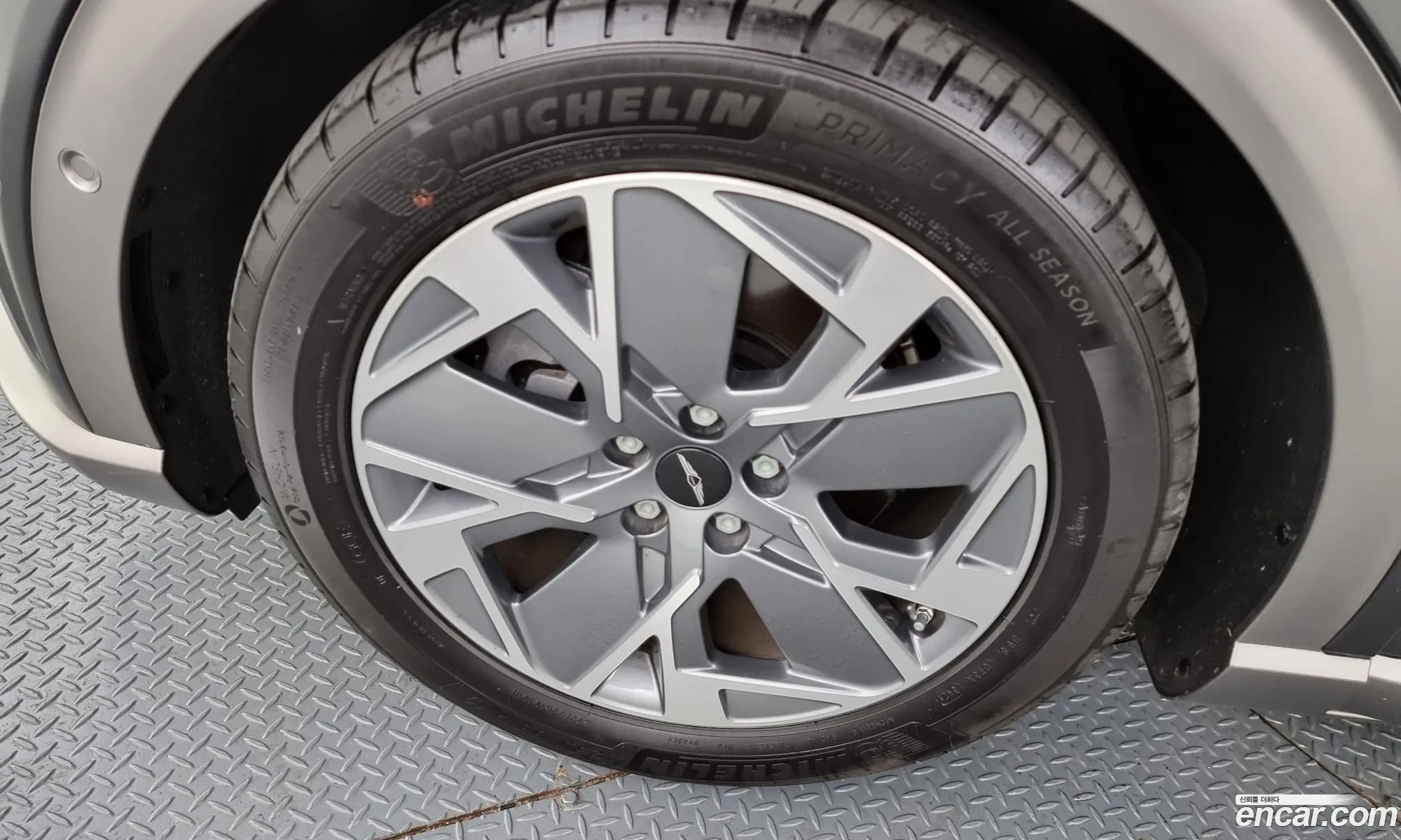 Genesis Gv60 Standard 2022 - фотография 14305612