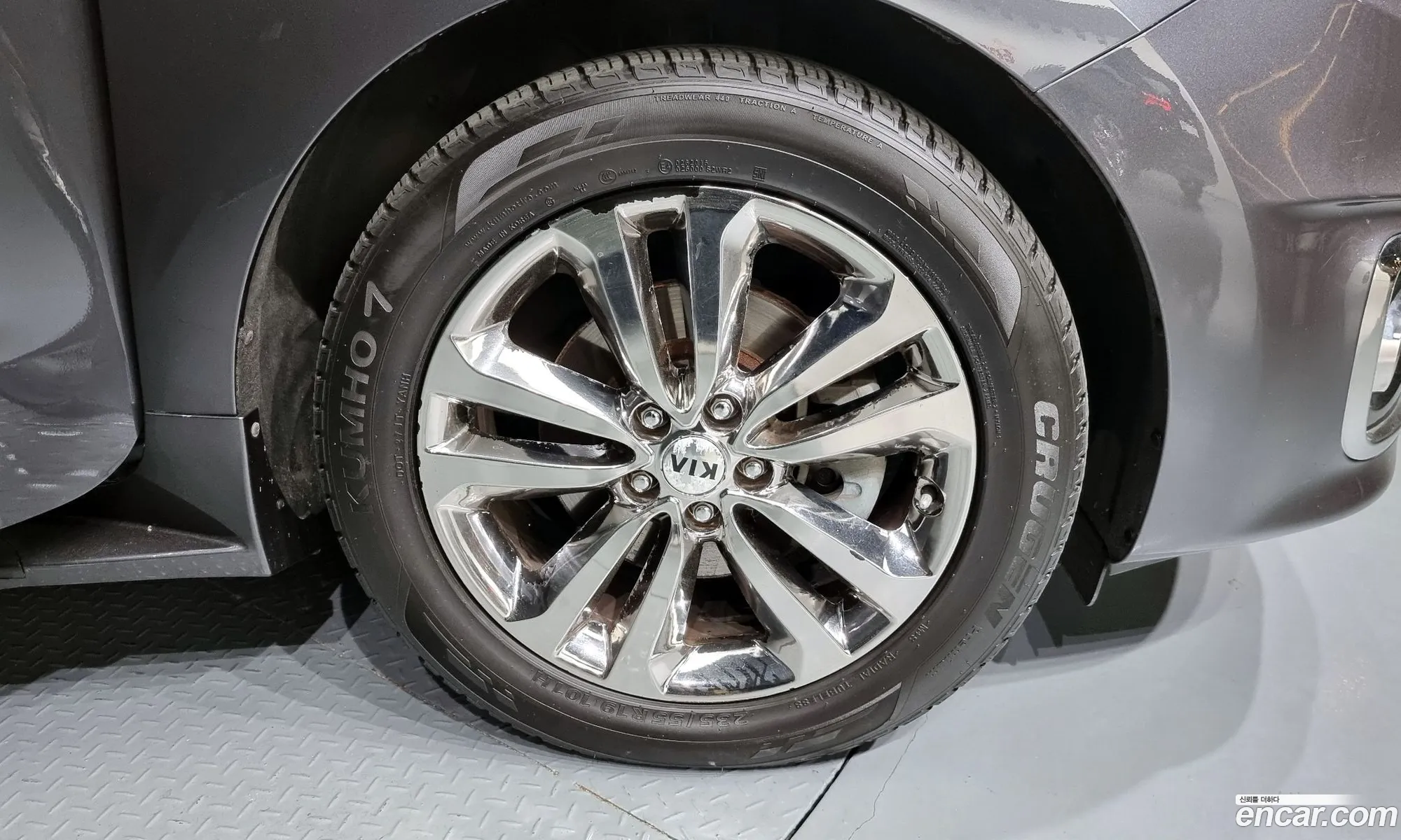 Kia Carnival 9-Seater Prestige 2016 - фотография 11181292