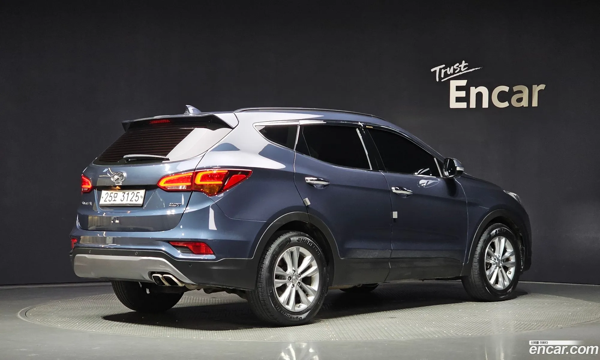 Hyundai Santa Fe Gasoline 20 Turbo 2Wd 2018 - фотография 15902796