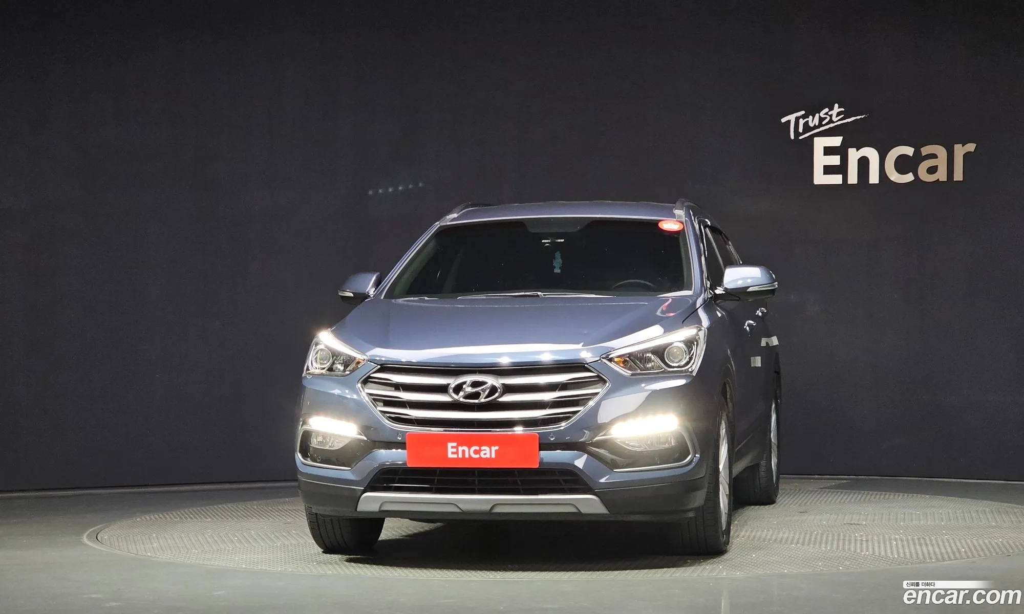 Hyundai Santa Fe Gasoline 20 Turbo 2Wd 2018 - фотография 15902798