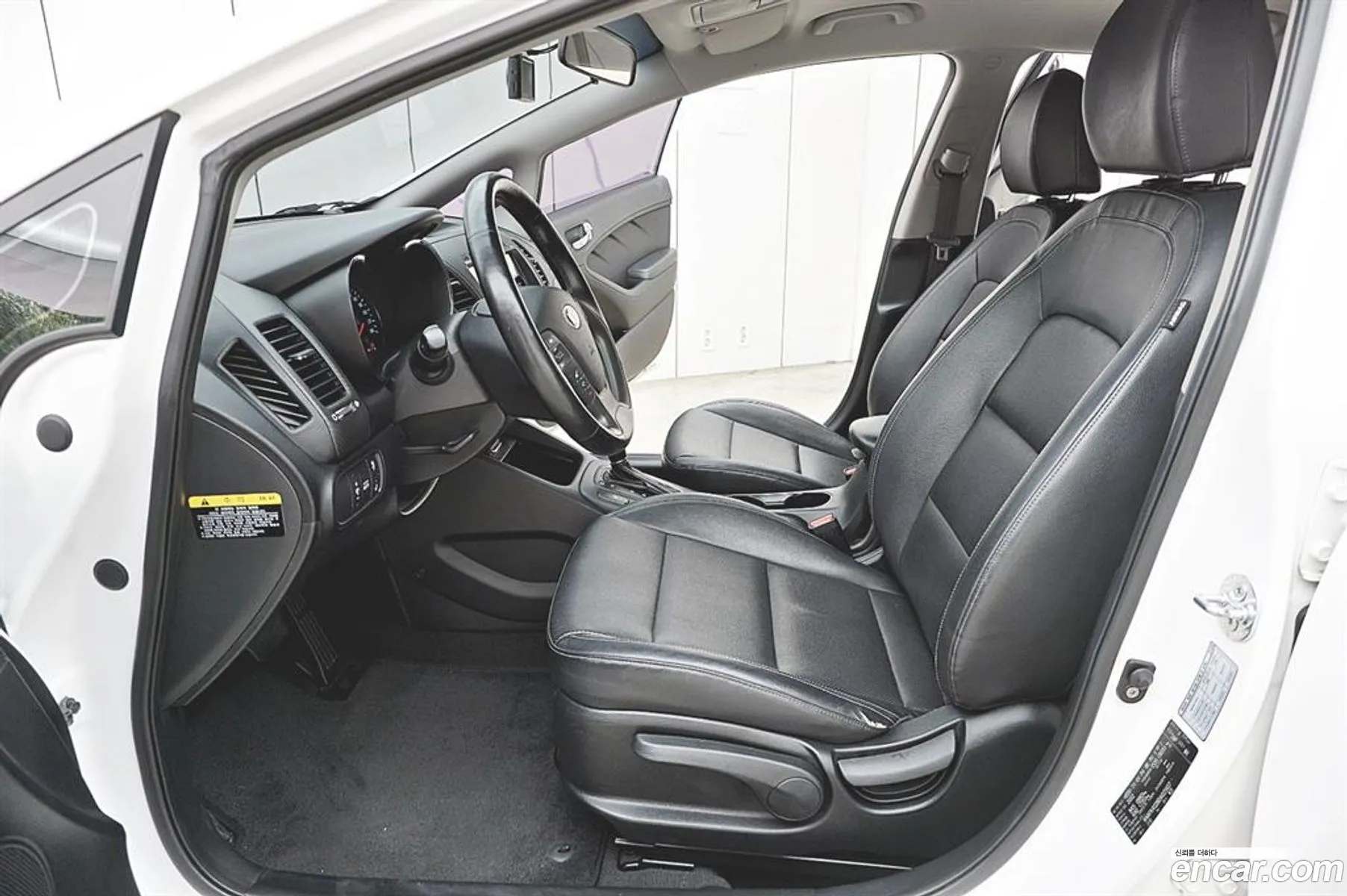 Kia K3 I Luxury 2013 - фотография 18780083