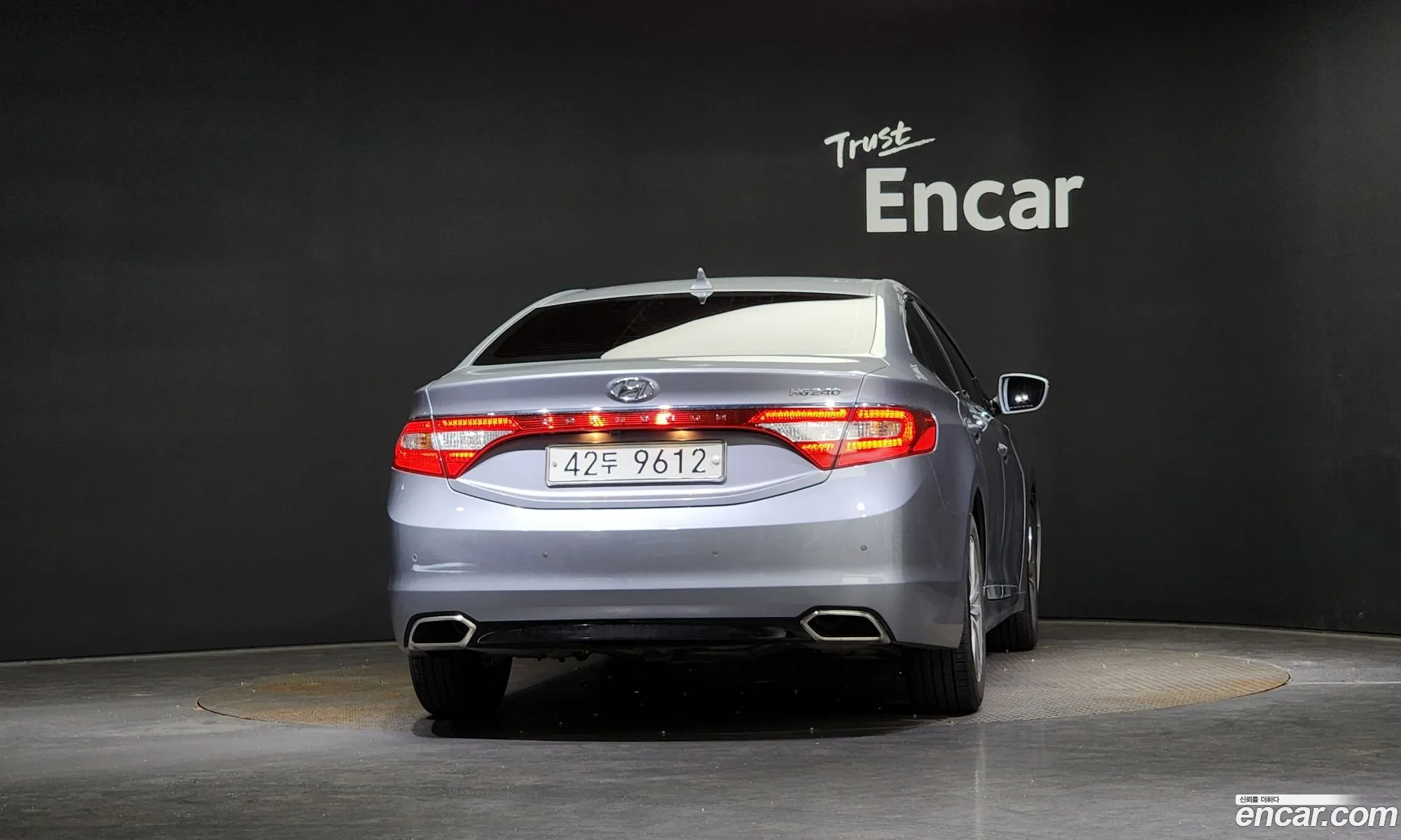 Hyundai Grandeur V Hg240 Modern 2015 - фотография 12935831