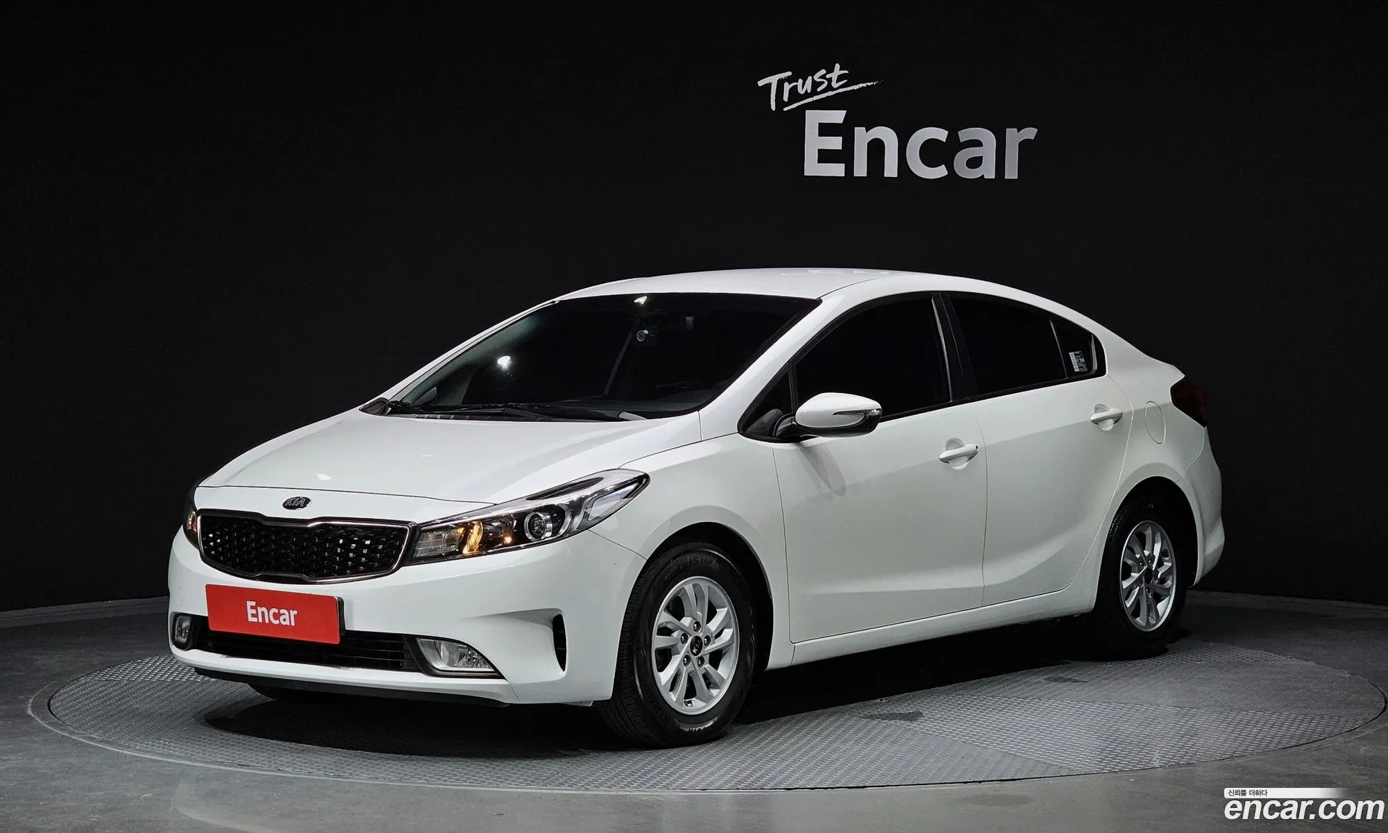 Kia K3 I Deluxe 2017 - фотография 11408474