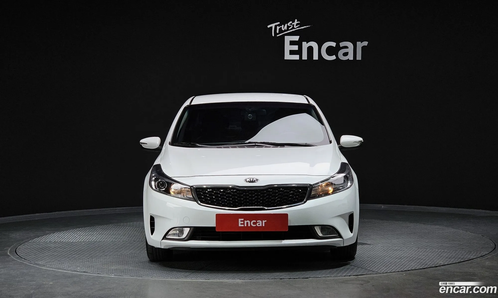 Kia K3 I Deluxe 2017 - фотография 11408476