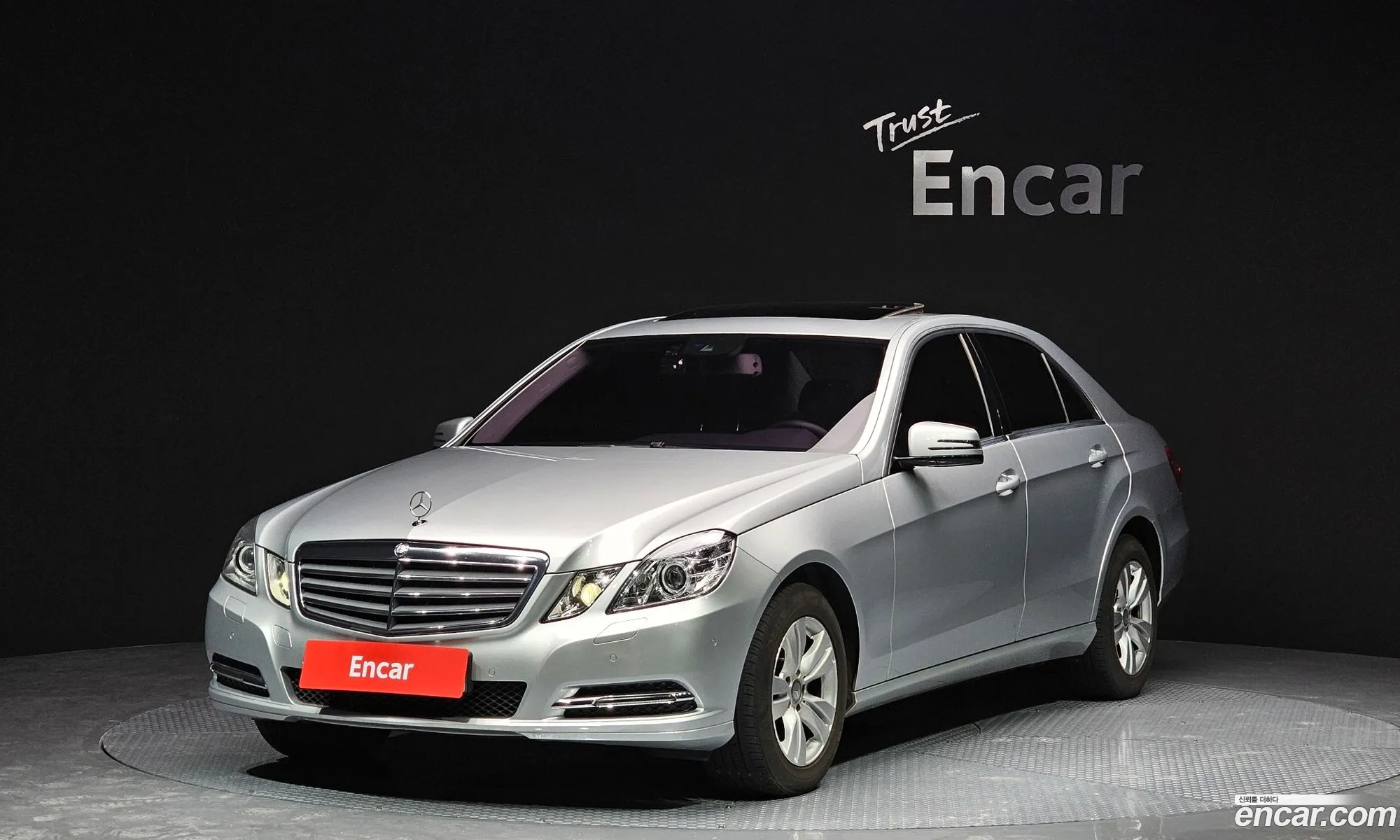 Mercedes-Benz E-Klasse Iv W212 S212 C207 E200 Cgi 2013 - фотография 11572058
