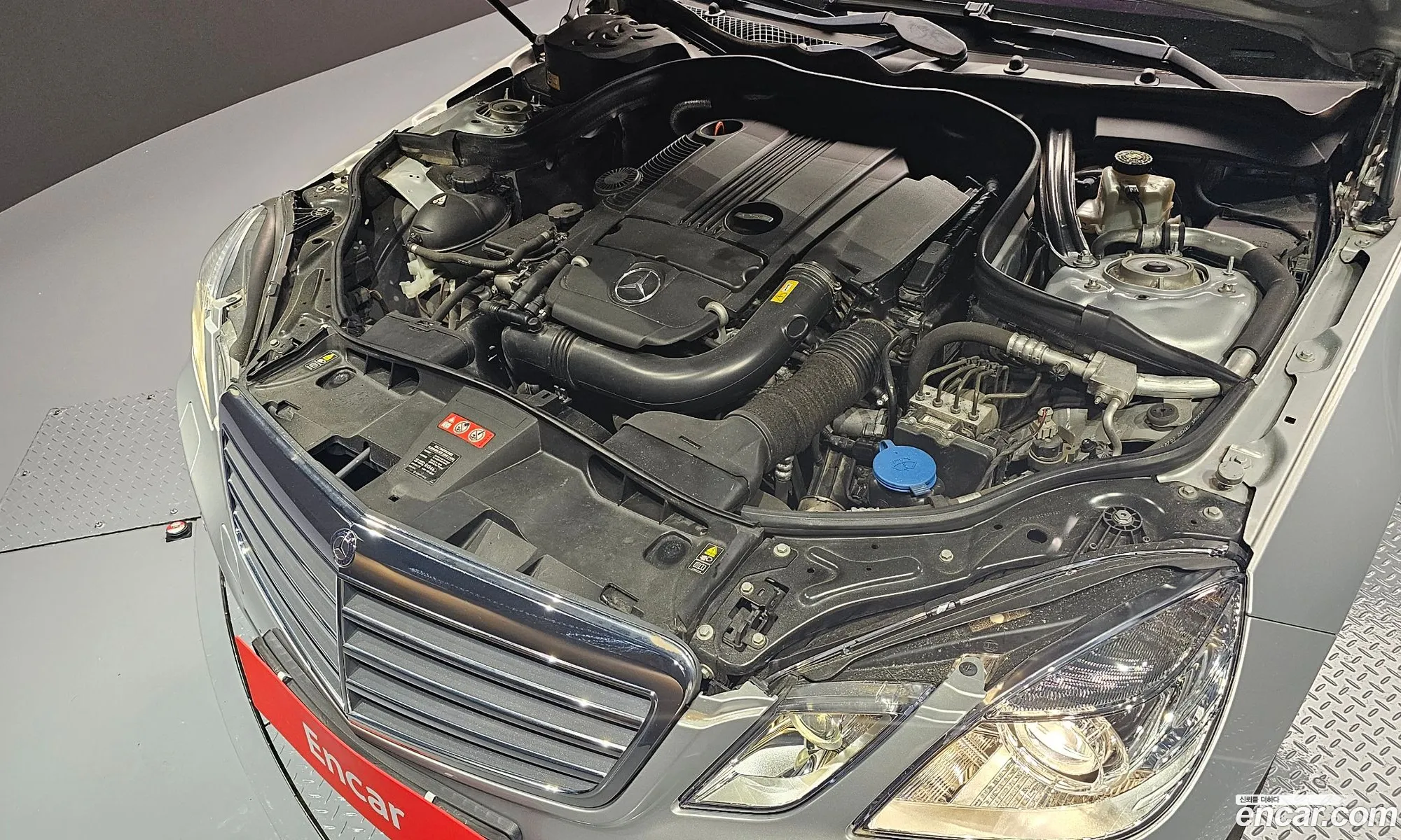 Mercedes-Benz E-Klasse Iv W212 S212 C207 E200 Cgi 2013 - фотография 11572063