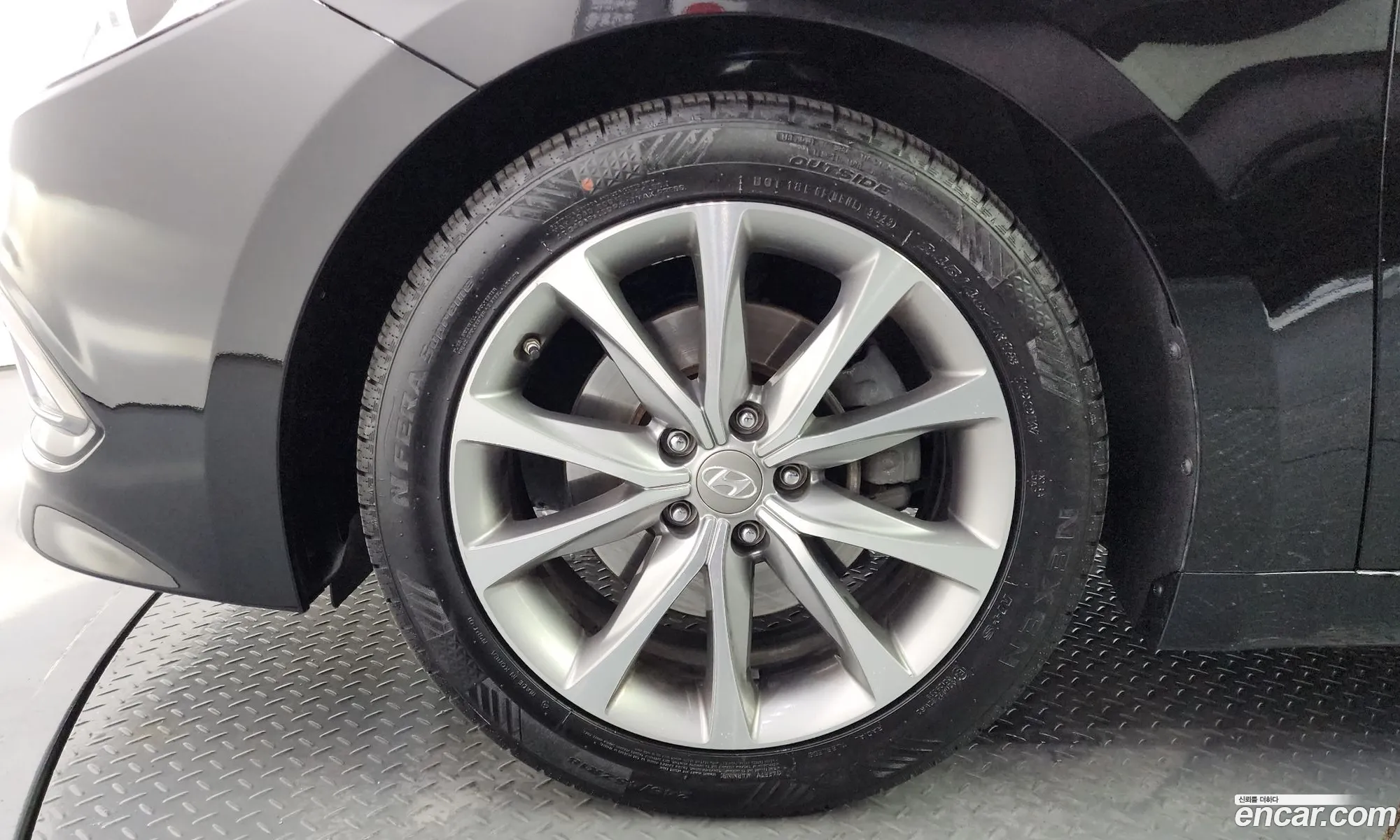 Hyundai Grandeur Hg240 Modern 2016 - фотография 15806214