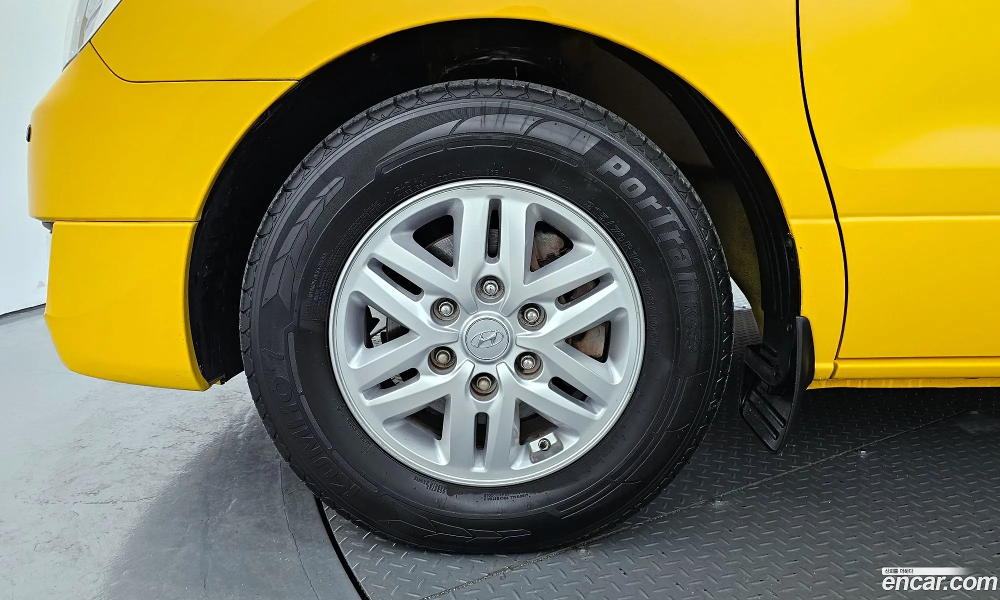 Hyundai Starex Child Protection Car 2017 - фотография 12576274