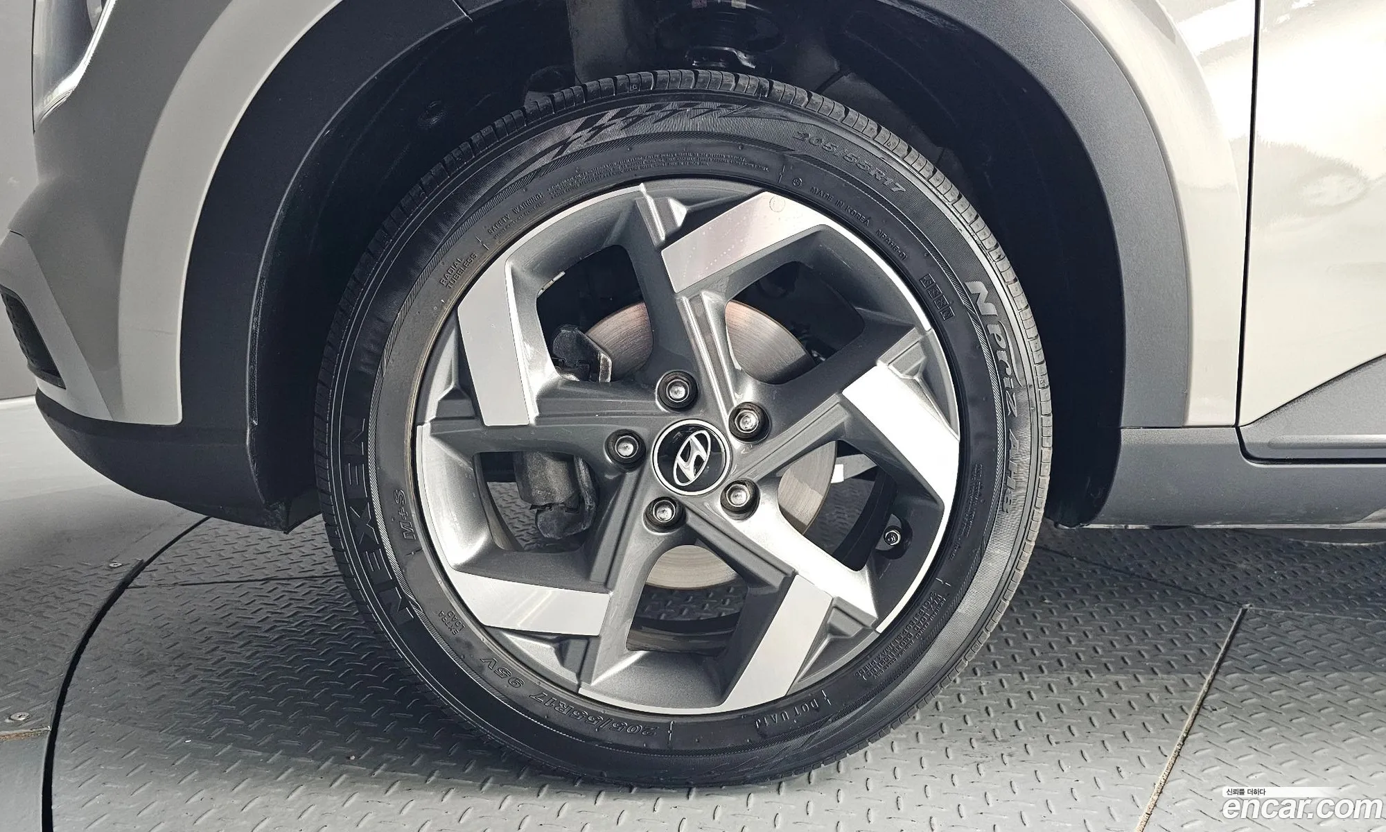 Hyundai Venue I 16 Flux 2020 - фотография 18019755