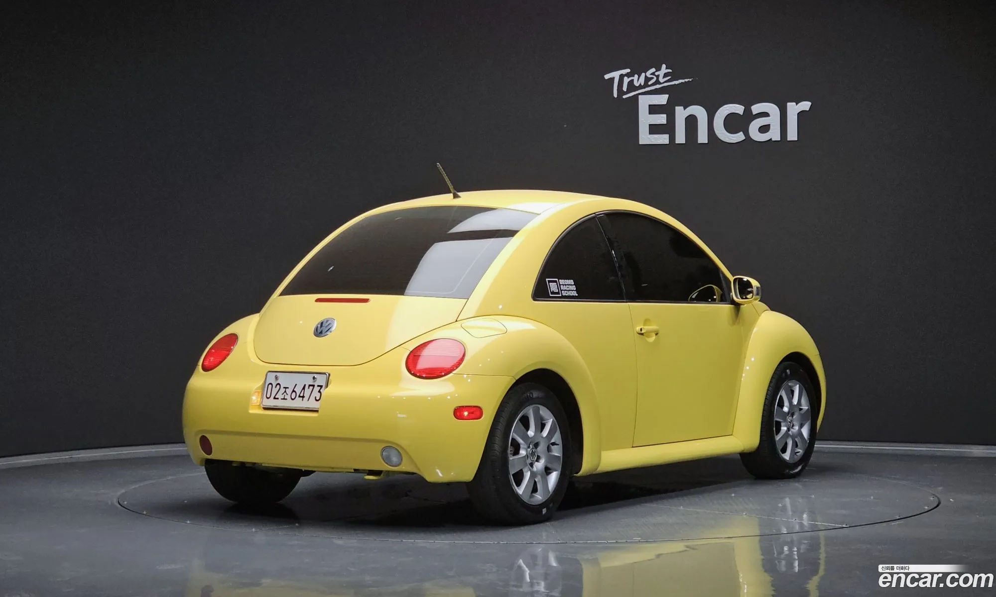 Volkswagen New Beetle Deluxe 20 9C - фотография 8077598