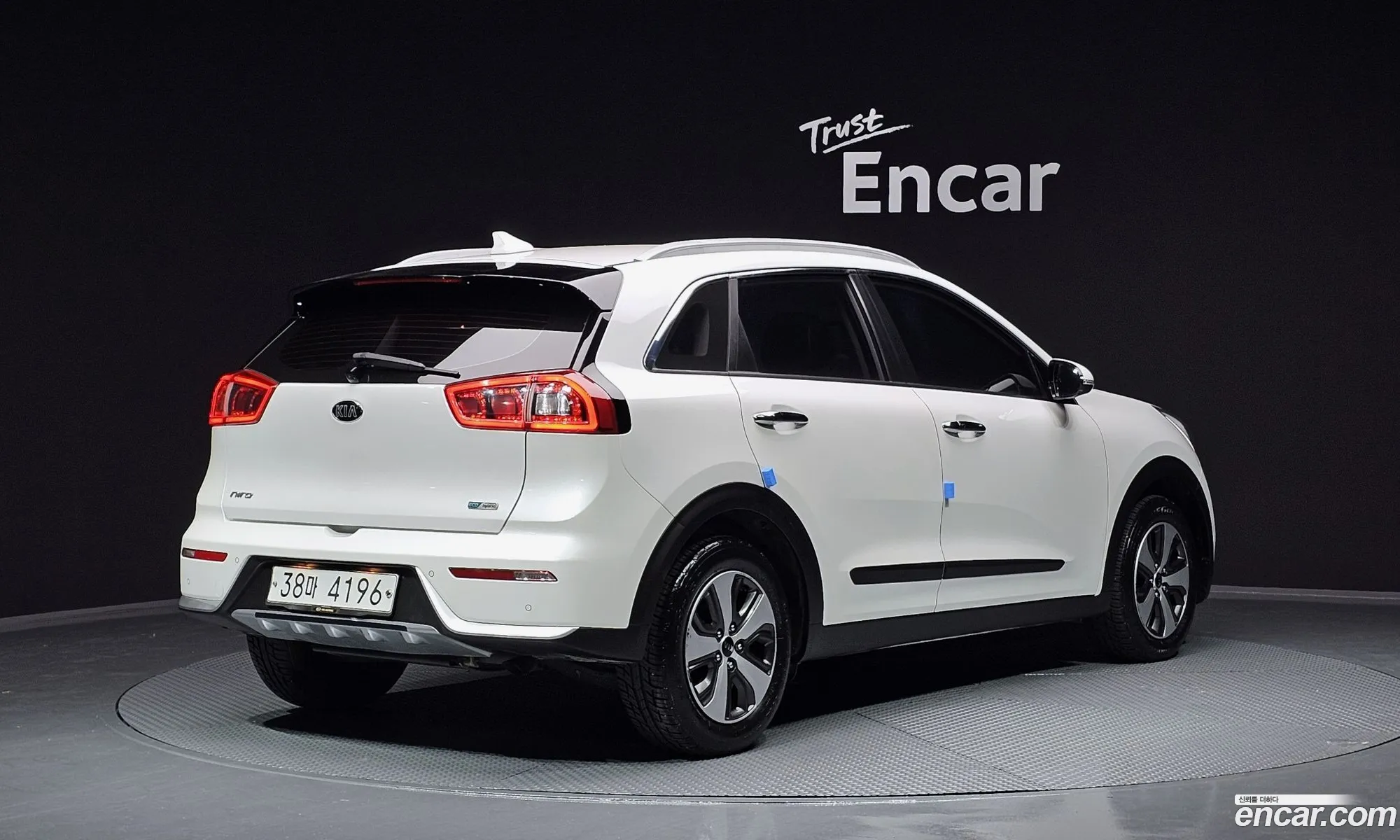 Kia Niro I Prestige 2017 - фотография 12468218