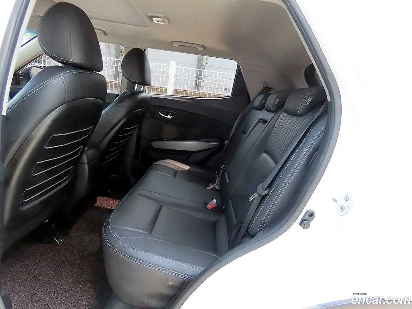 Ssangyong Tivoli Tivoli Diesel Vx 2Wd 2018 - фотография 17238824