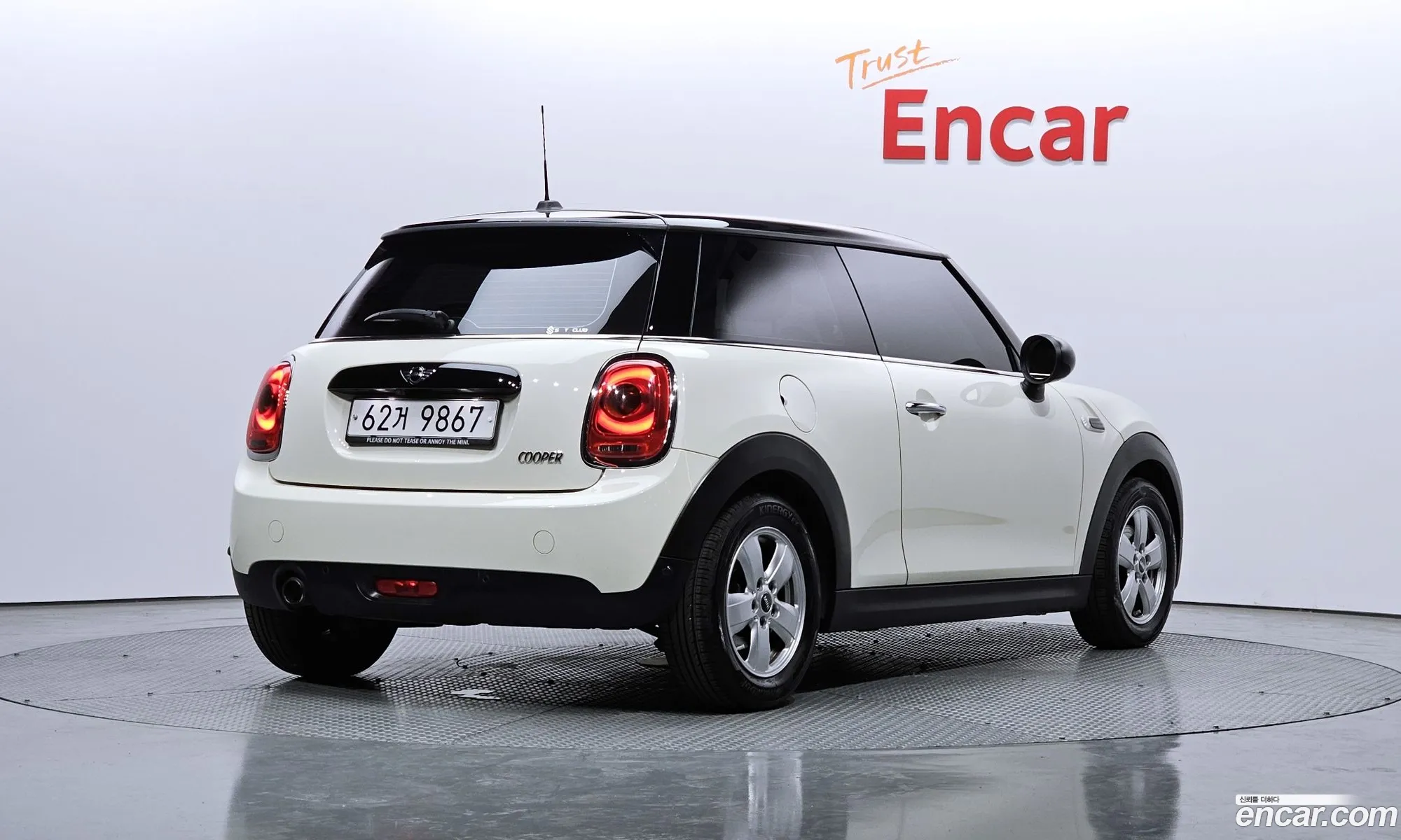 Mini Cooper Basic Type 2018 - фотография 4539053