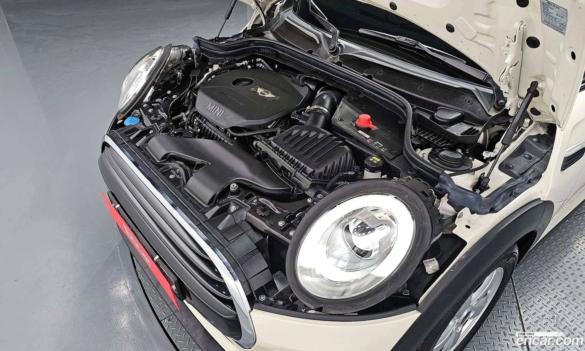 Mini Cooper Basic Type 2018 - фотография 4539057