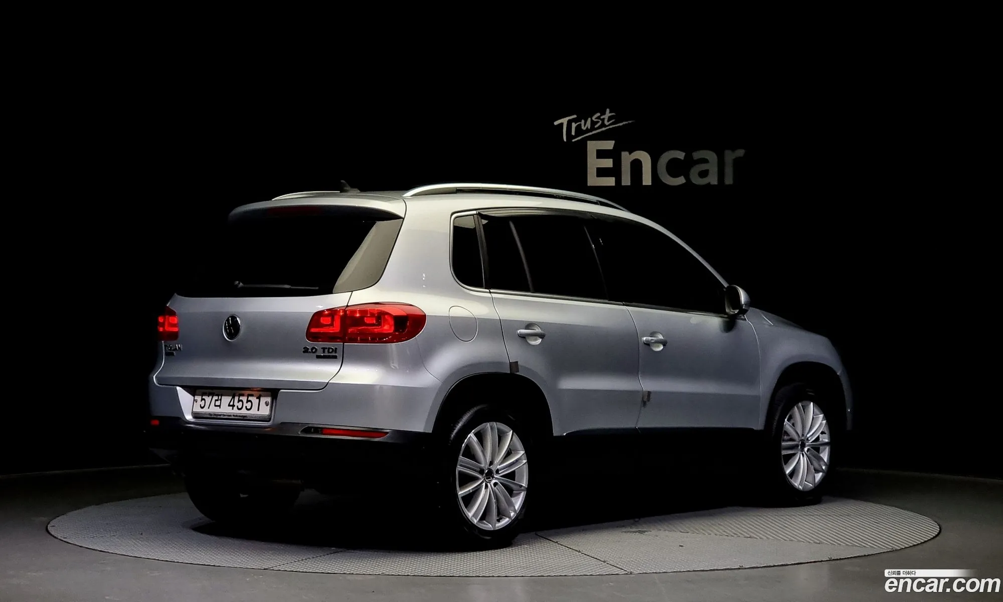 Volkswagen Tiguan I 20 Tdi Premium 2013 - фотография 8077622