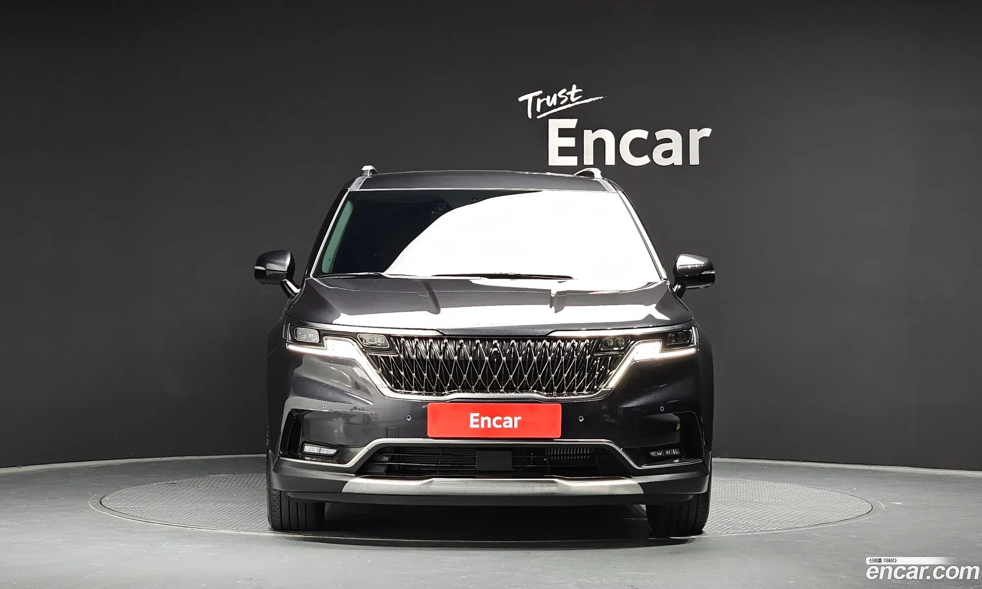 Kia Carnival 7-Seater Signature 2023 - фотография 14909974