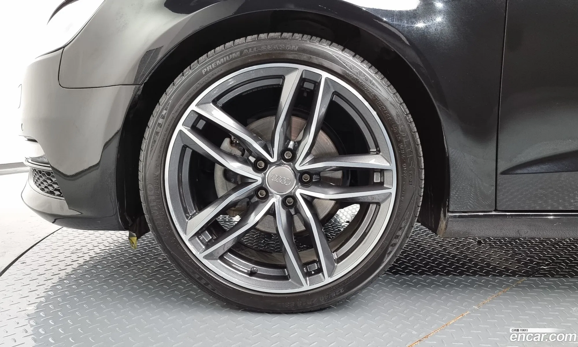 Audi A3 Iii 8V 35 Tdi Dynamic Sportback 2015 - фотография 668025