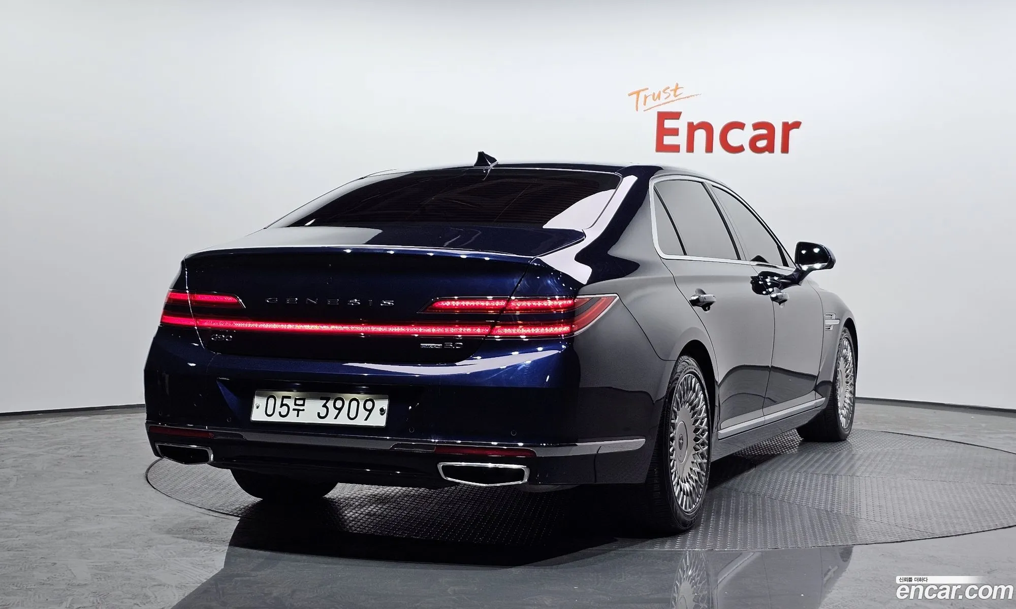 Genesis G90 I 50 Awd 2019 - фотография 14302454