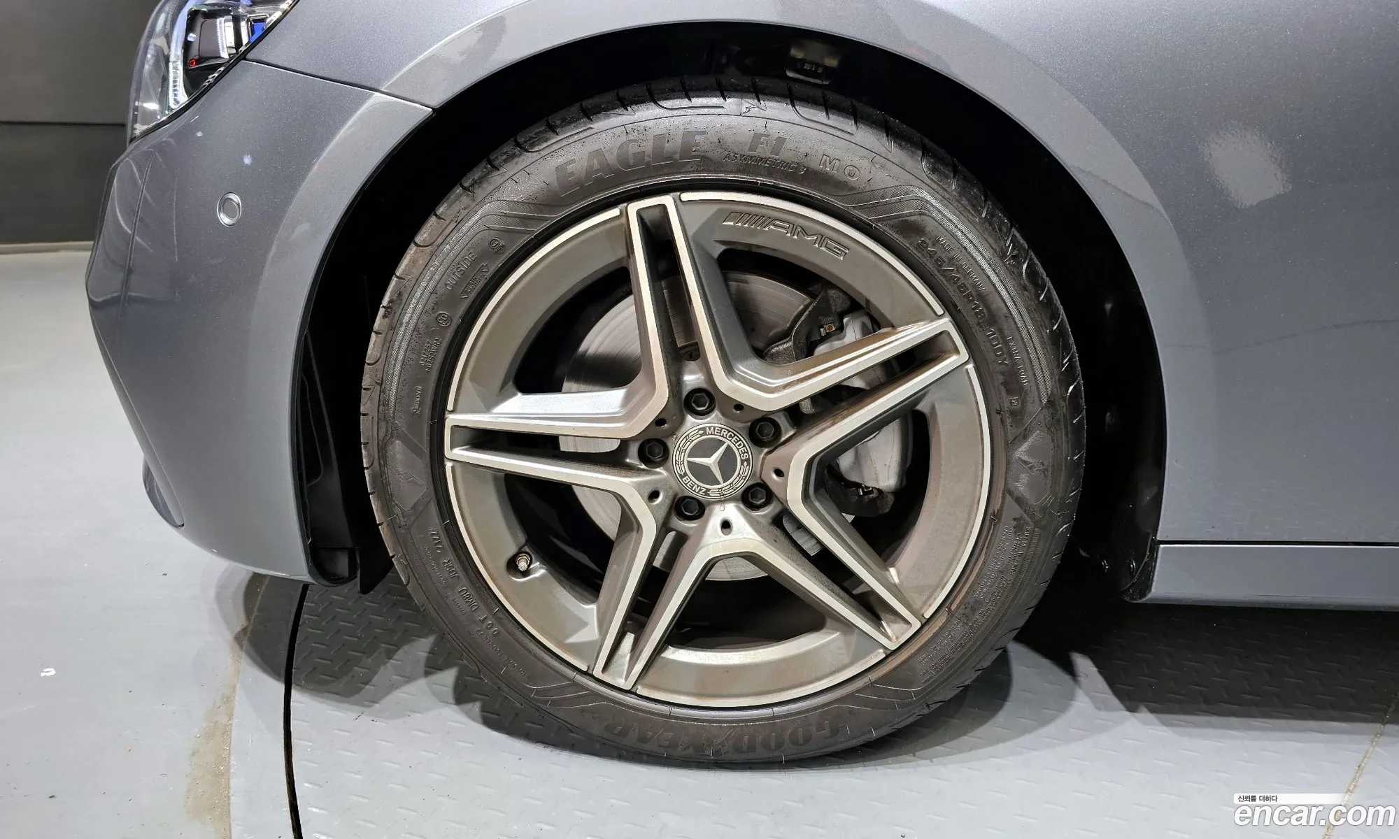 Mercedes-Benz E-Klasse E250 Amg Line 2023 - фотография 12624079