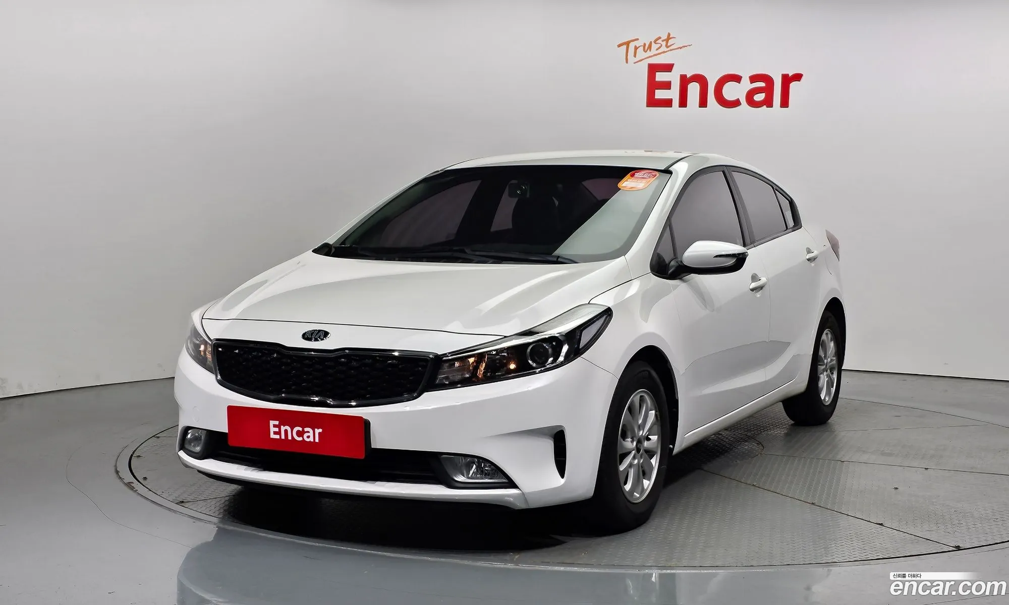 Kia K3 I Deluxe 2017 - фотография 18018516