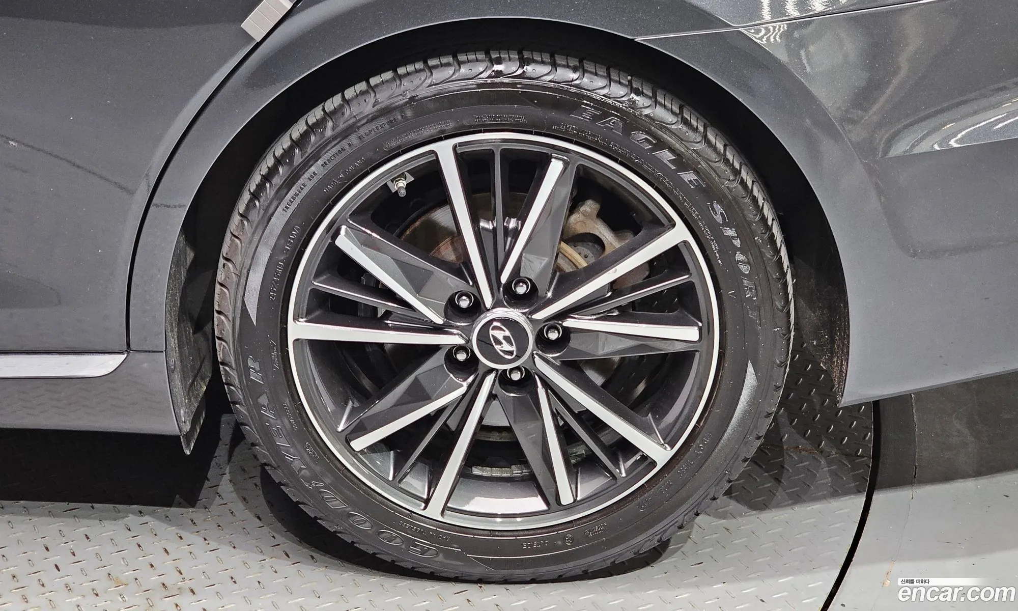Hyundai The New Grandeur Ig 30 Lpi Exclusive - фотография 12032298