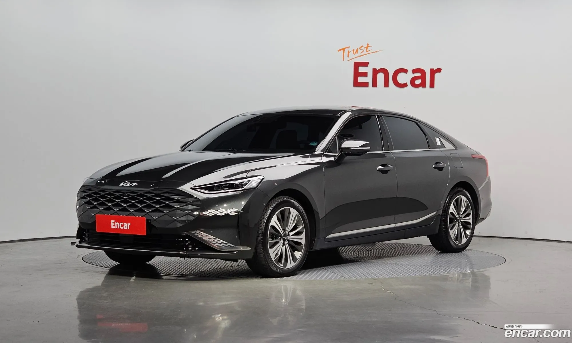 Kia K8 Signature 2023 - фотография 11230438
