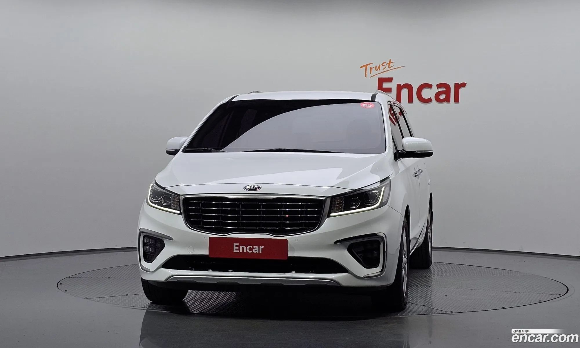 Kia The New Carnival 9-Seater Noblesse - фотография 17186524