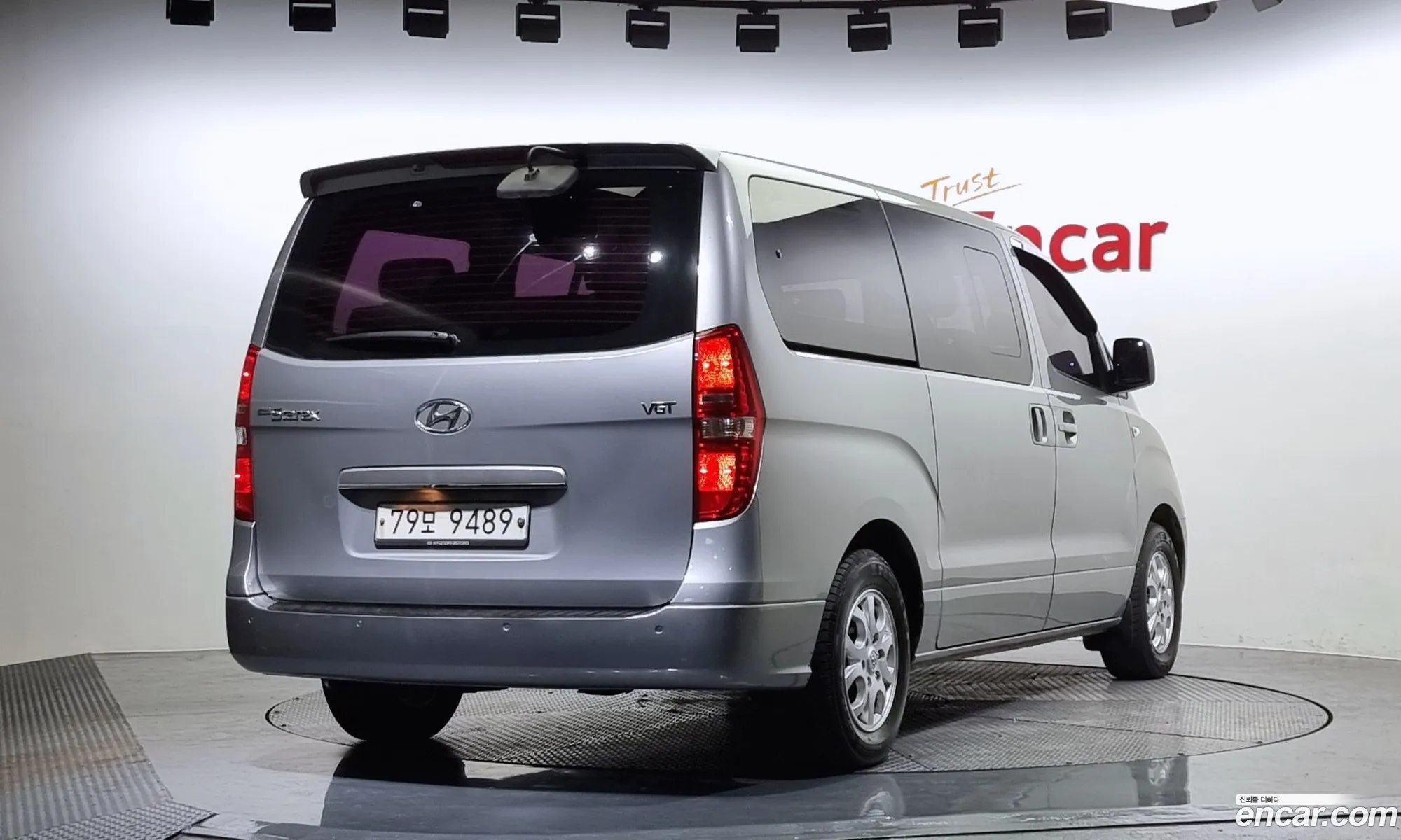 Hyundai Starex 11-Seater Wagon 2014 - фотография 13494860