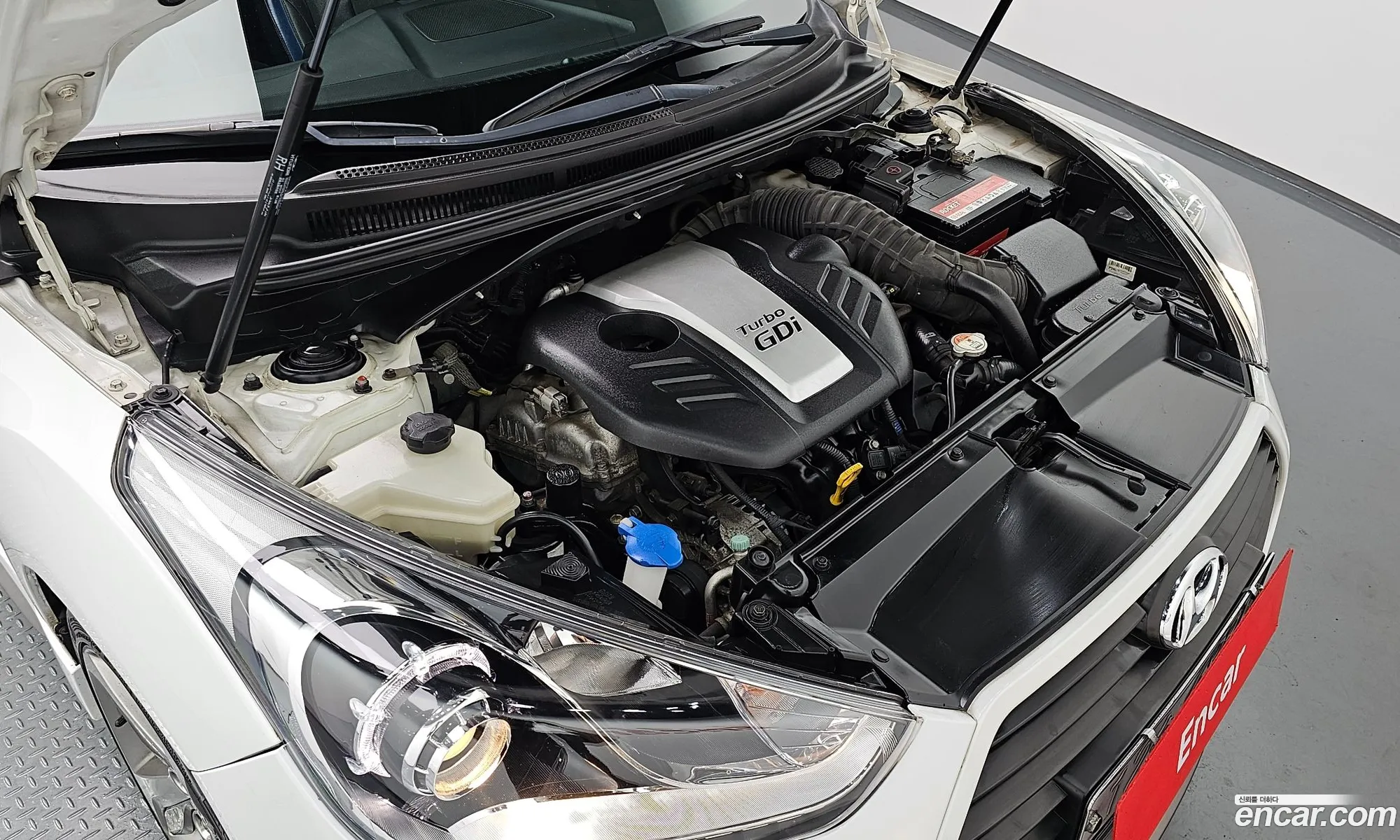 Hyundai Veloster Turbo D Specs 2014 - фотография 12421526