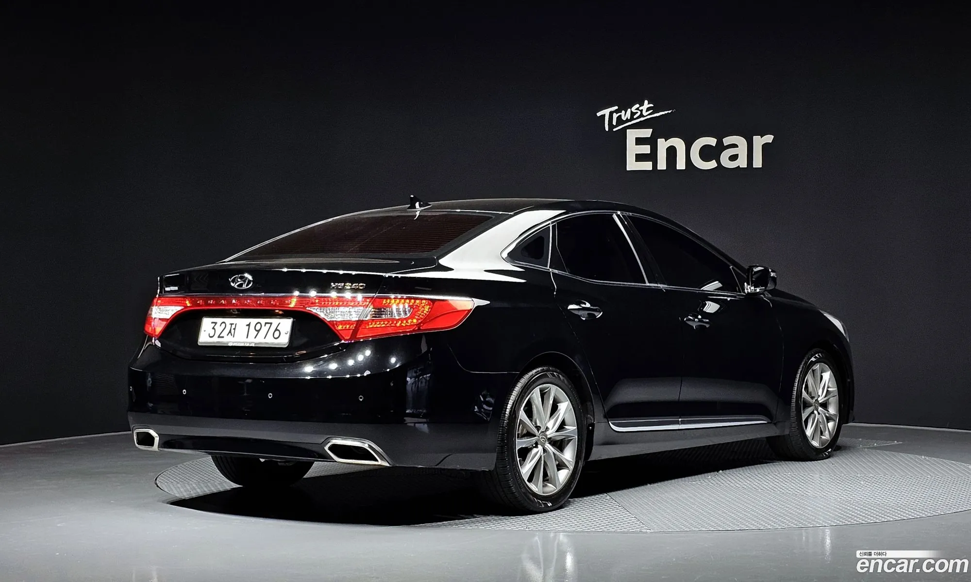 Hyundai Grandeur V Hg240 Modern 2015 - фотография 11746103