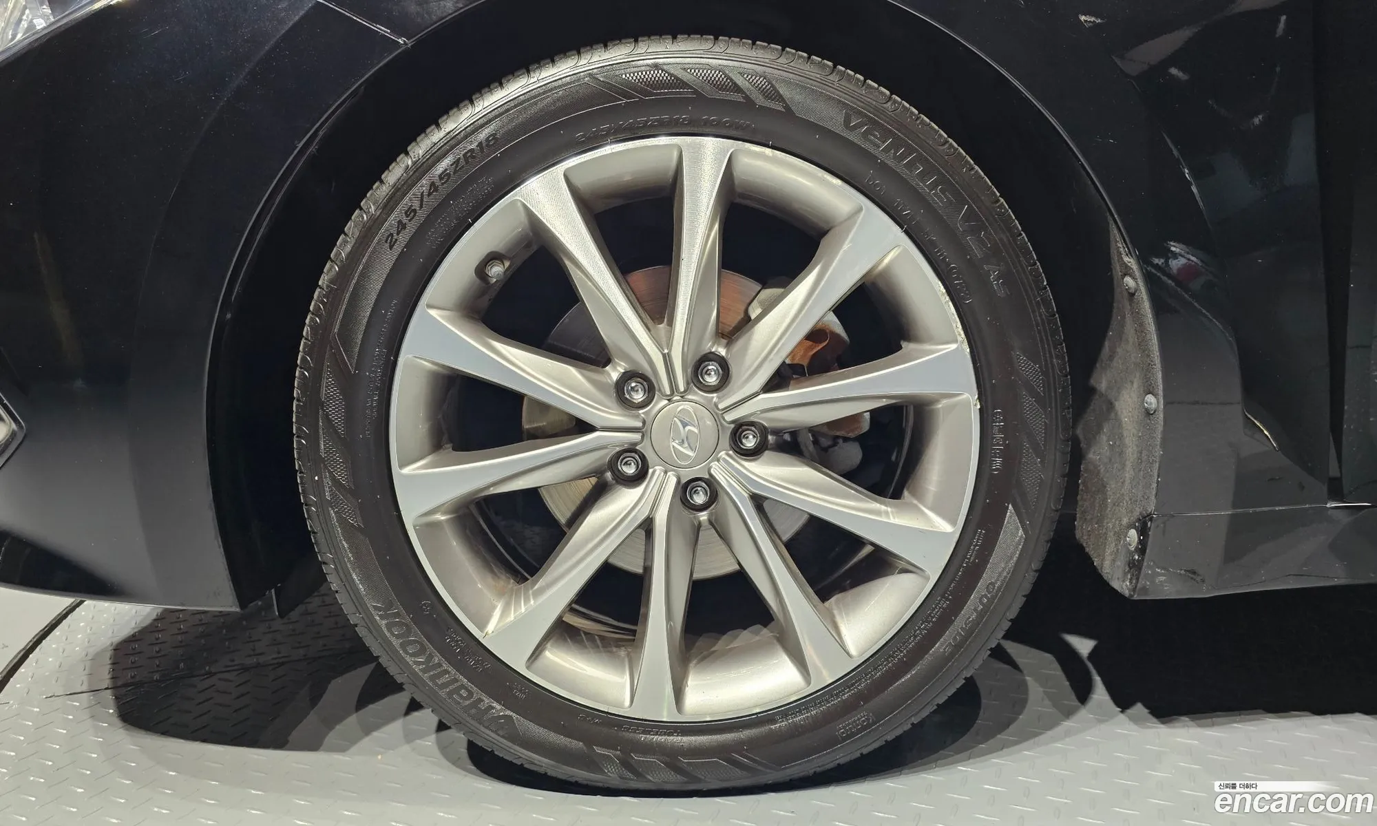 Hyundai Grandeur V Hg240 Modern 2015 - фотография 11746106