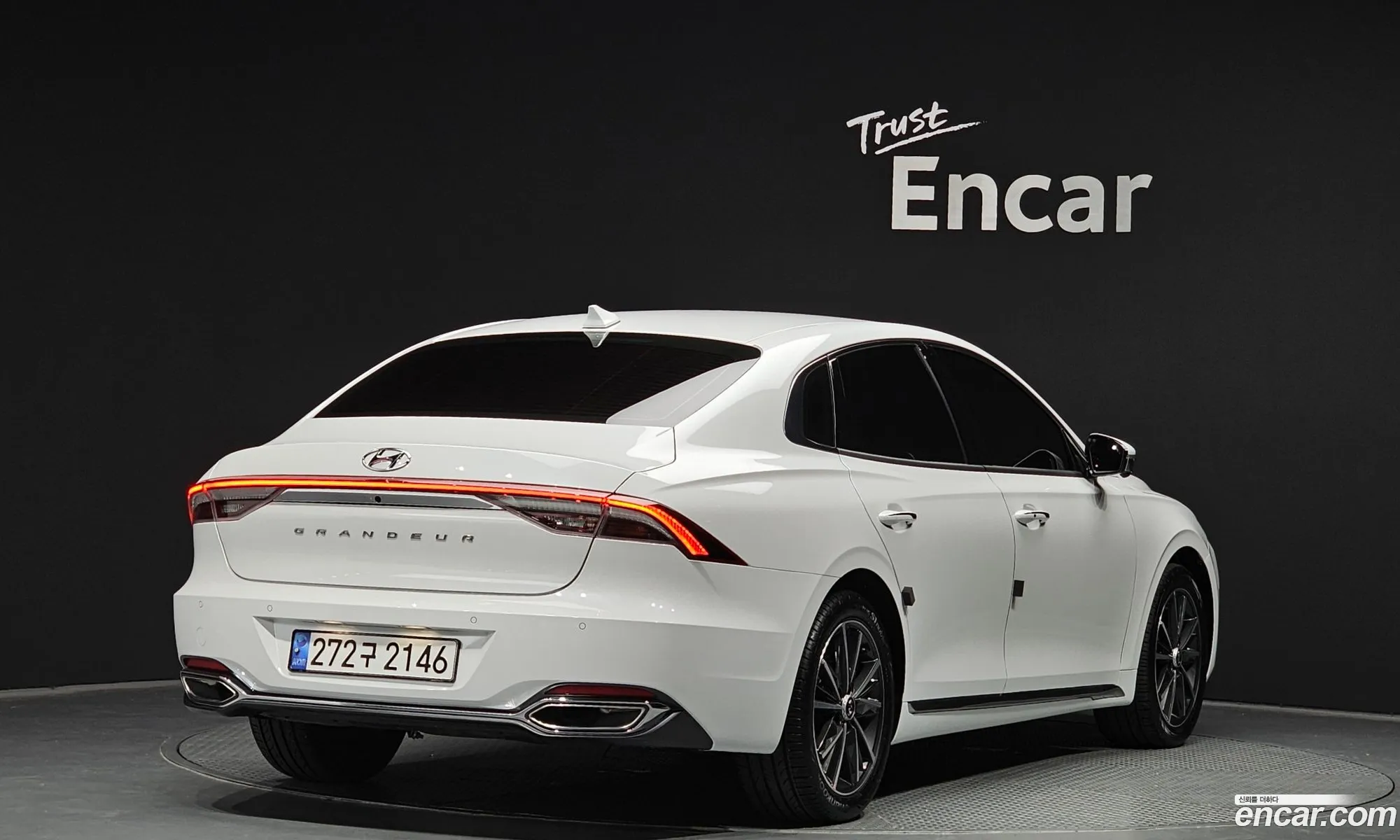 Hyundai Grandeur 25 2023 - фотография 12123908