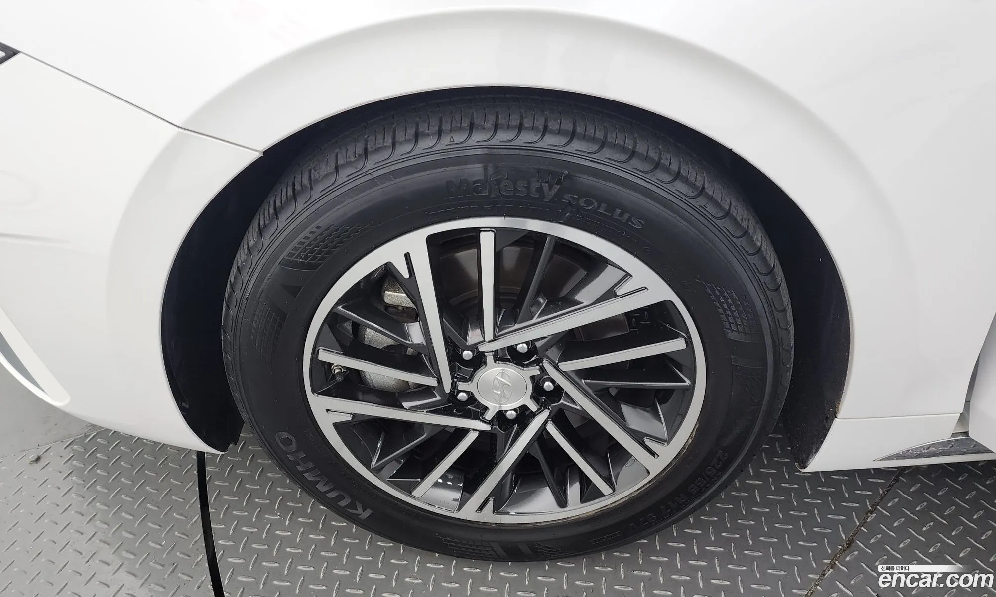 Hyundai Grandeur Vi 25 2020 - фотография 15997175