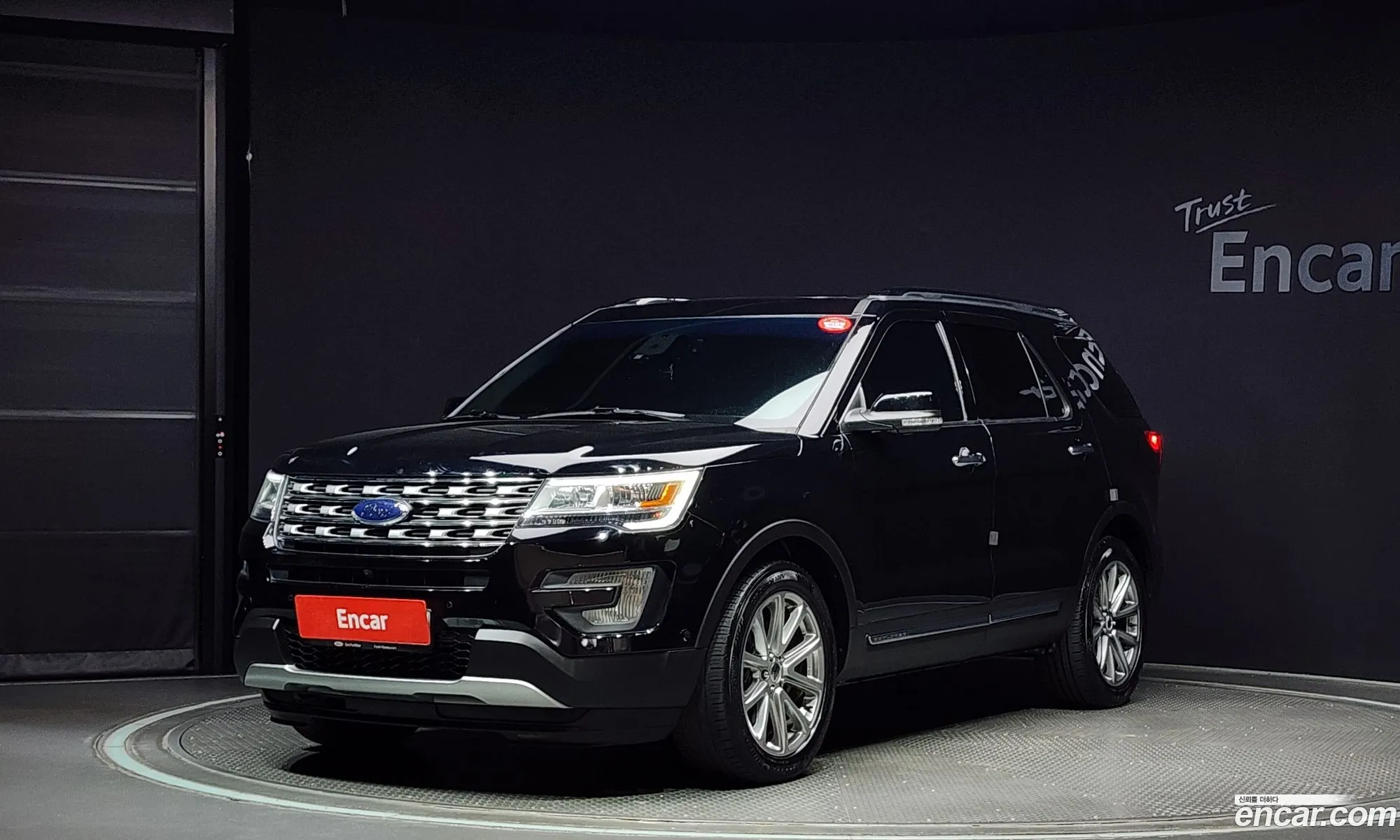 Ford Explorer 23 Limited 4Wd 2017 - фотография 15170010