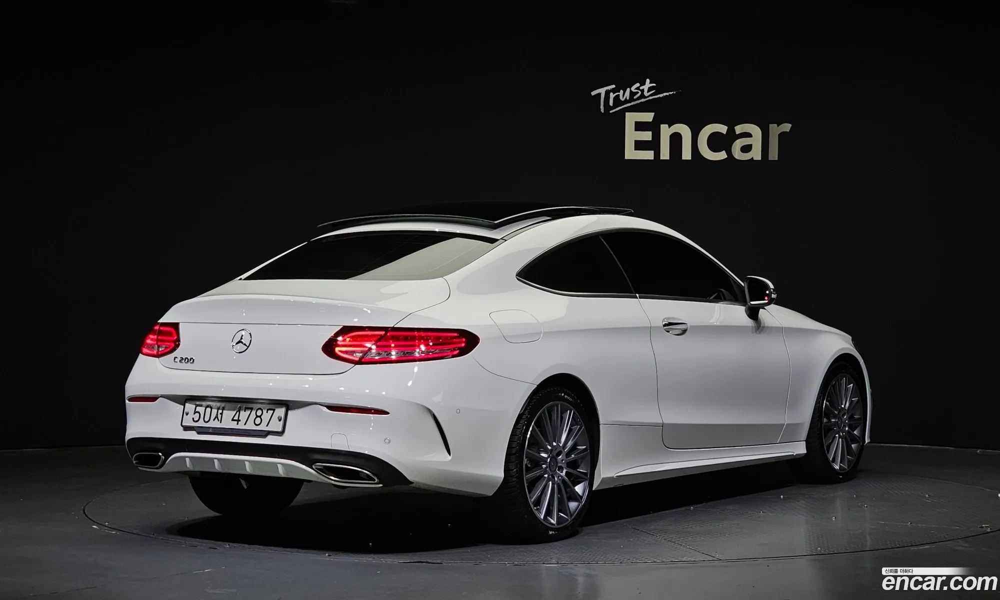 Mercedes C-Class W205 C200 Coupe - фотография 13979858