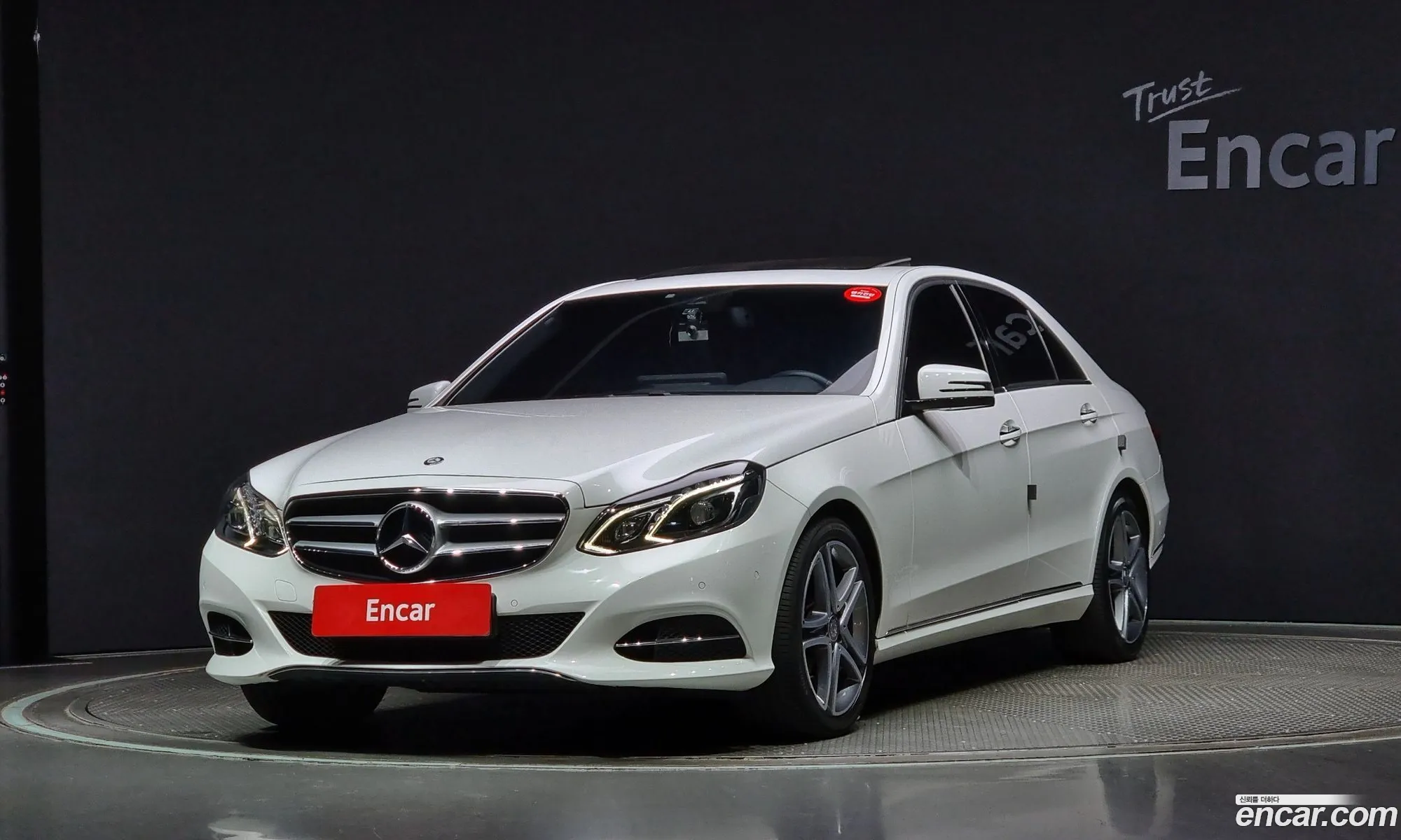 Mercedes-Benz E-Klasse E220 Cdi Avantgarde 2016 - фотография 12023563