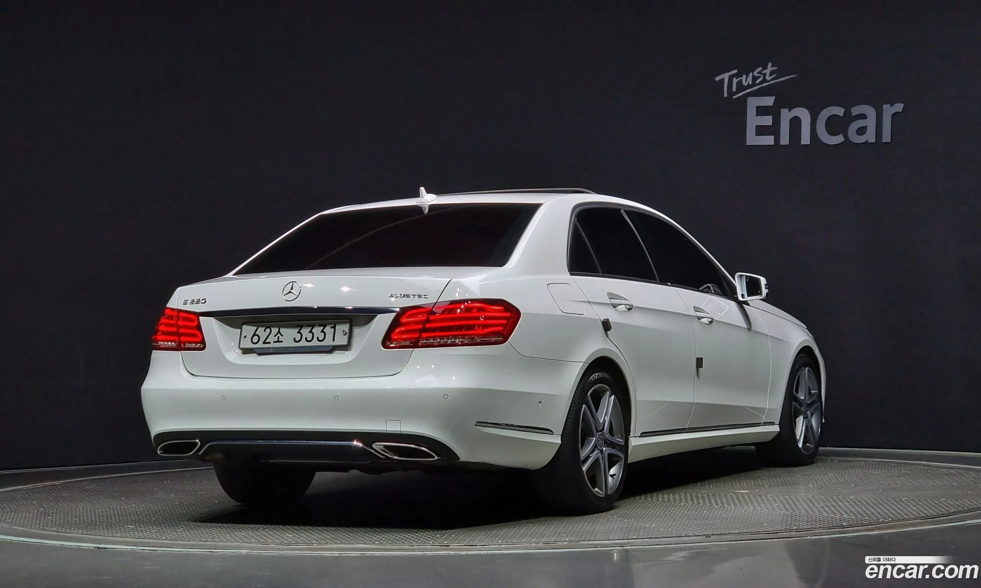 Mercedes-Benz E-Klasse E220 Cdi Avantgarde 2016 - фотография 12023564