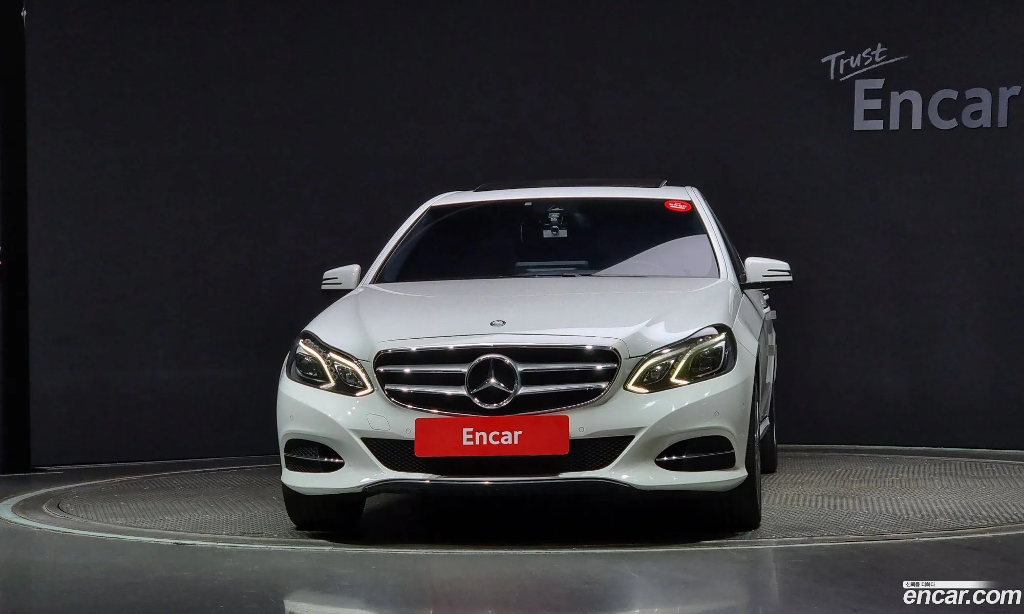 Mercedes-Benz E-Klasse E220 Cdi Avantgarde 2016 - фотография 12023565