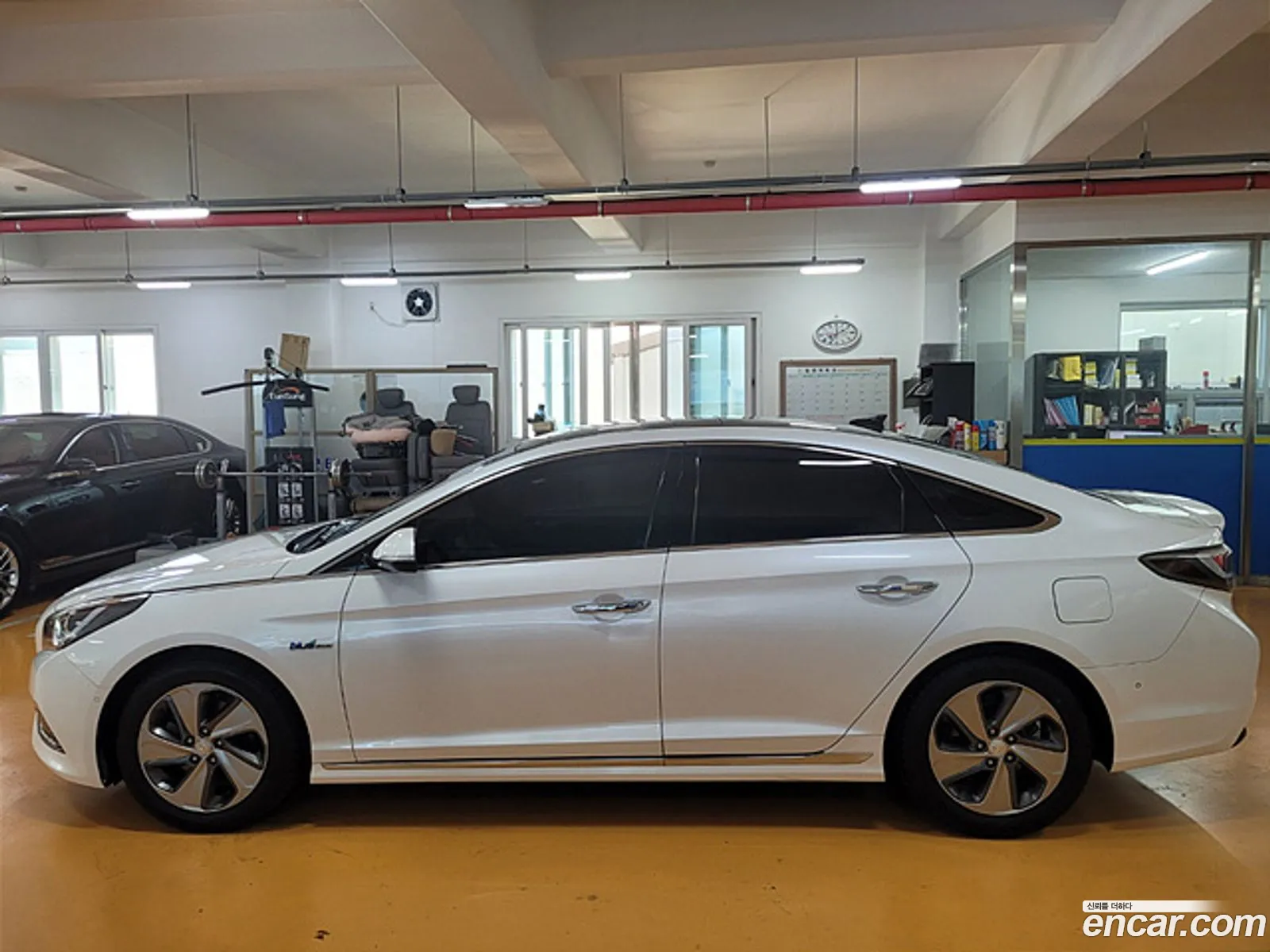 Hyundai Lf Sonata Hybrid 20 Hev Premium - фотография 12749996