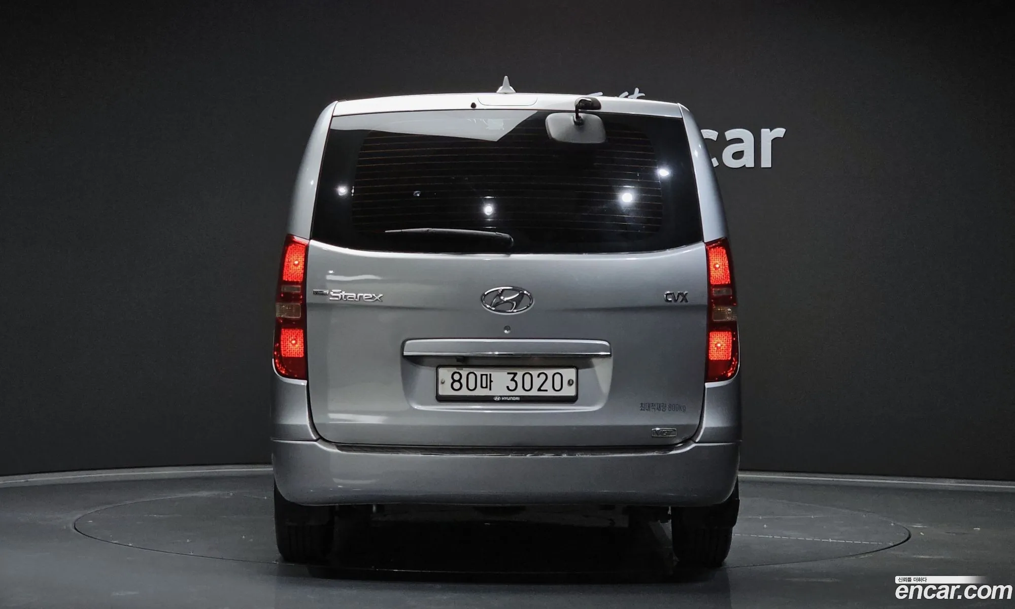 Hyundai Starex 3-Seater Van 2011 - фотография 12530585