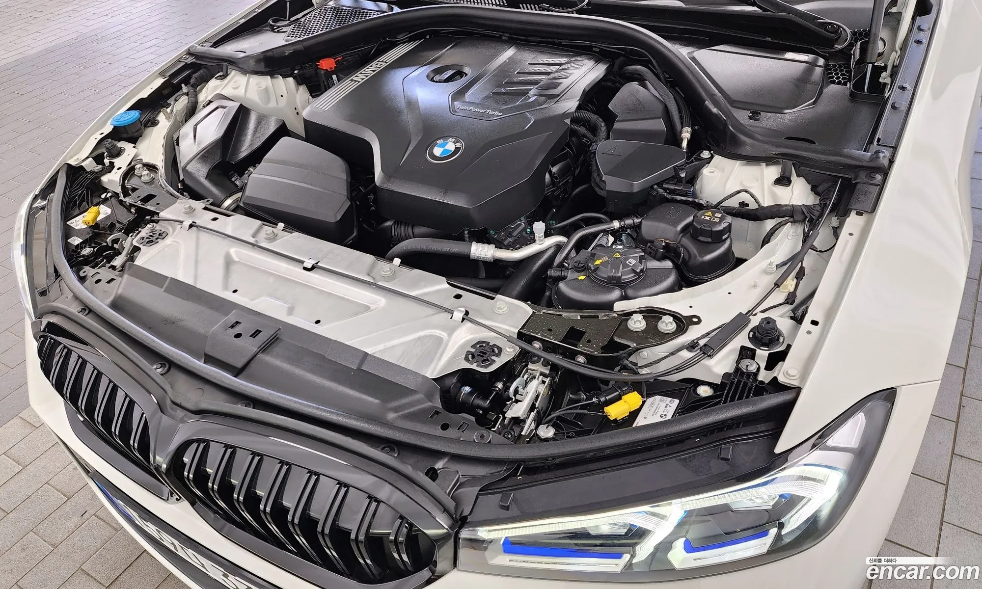 BMW 3Er 320I M Sports 2023 - фотография 13131086