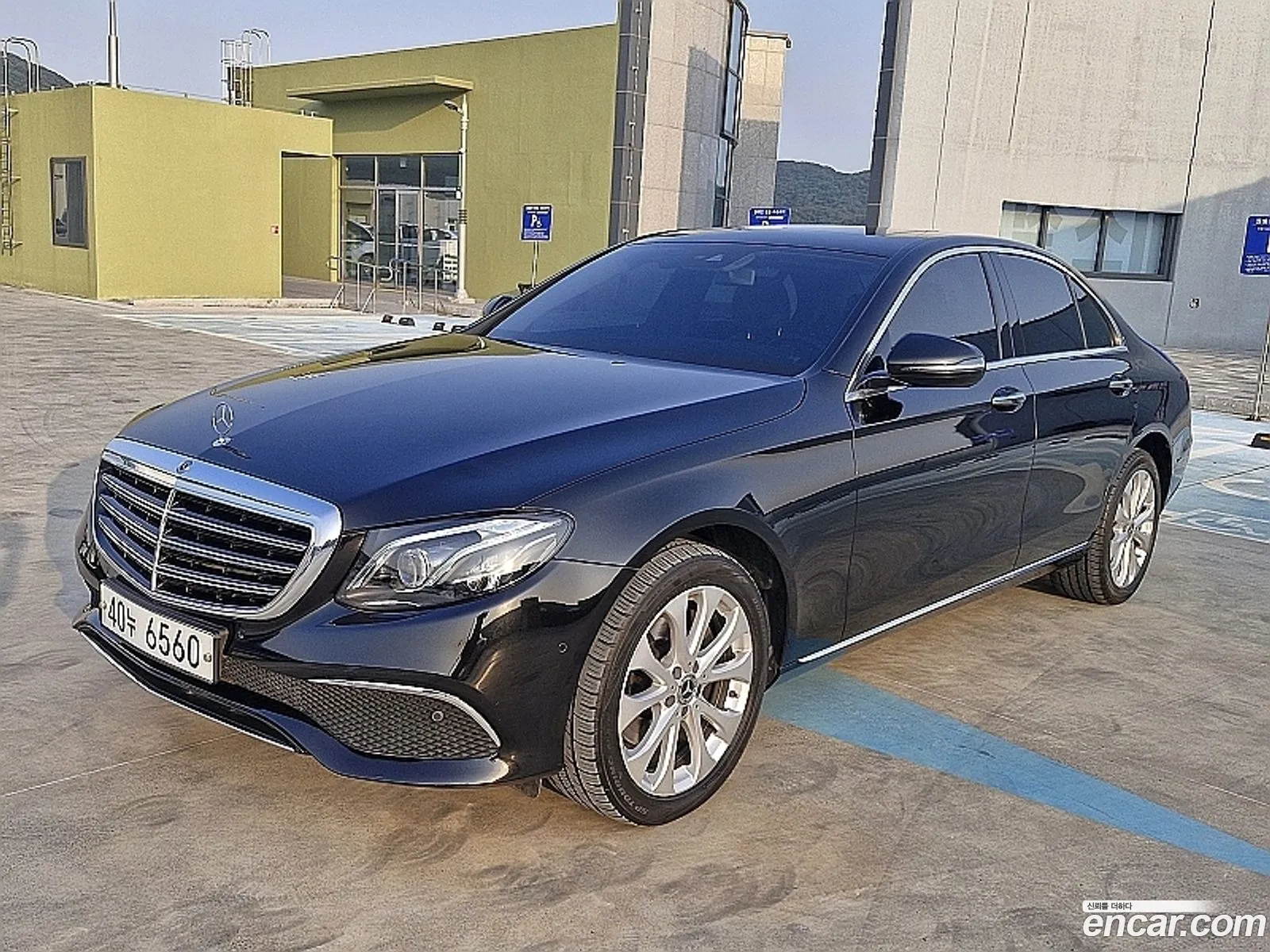 Benz E-Class W213 E220D 4Matic Exclusive - фотография 13674664