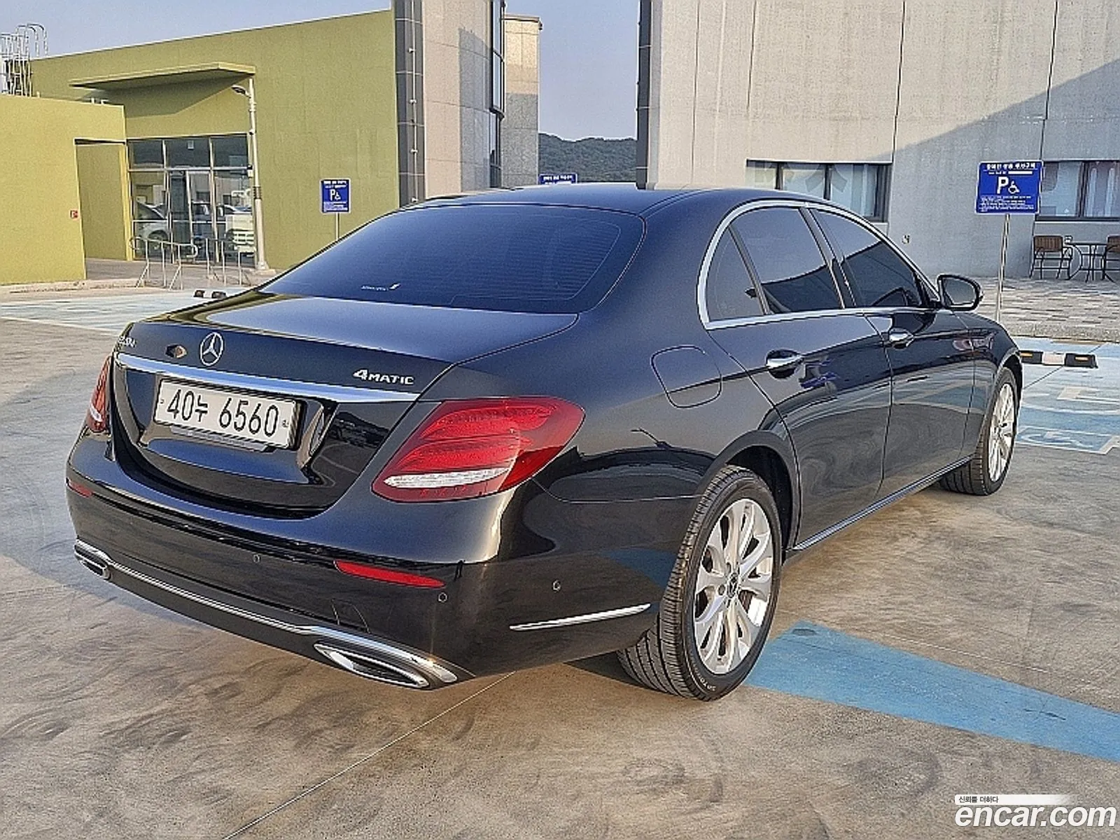 Benz E-Class W213 E220D 4Matic Exclusive - фотография 13674666