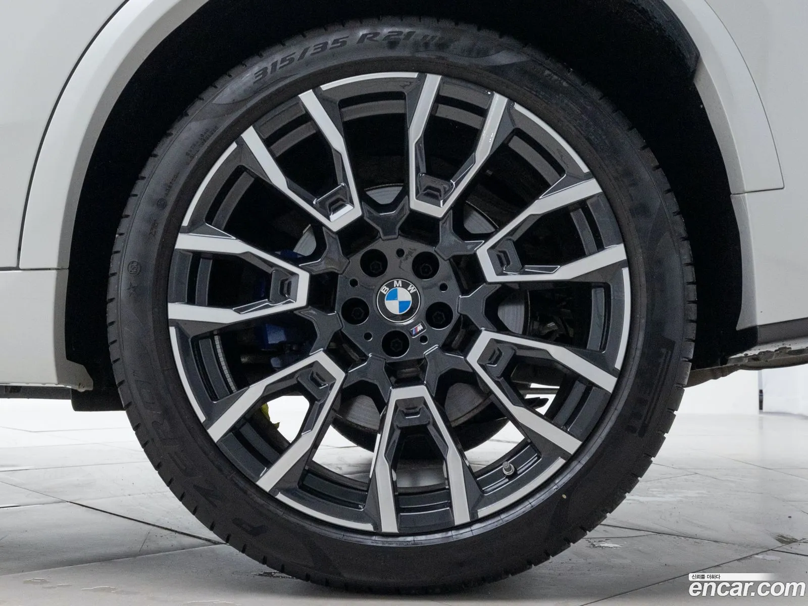 BMW X5 xDrive 40I M Sports 2024 - фотография 15140828