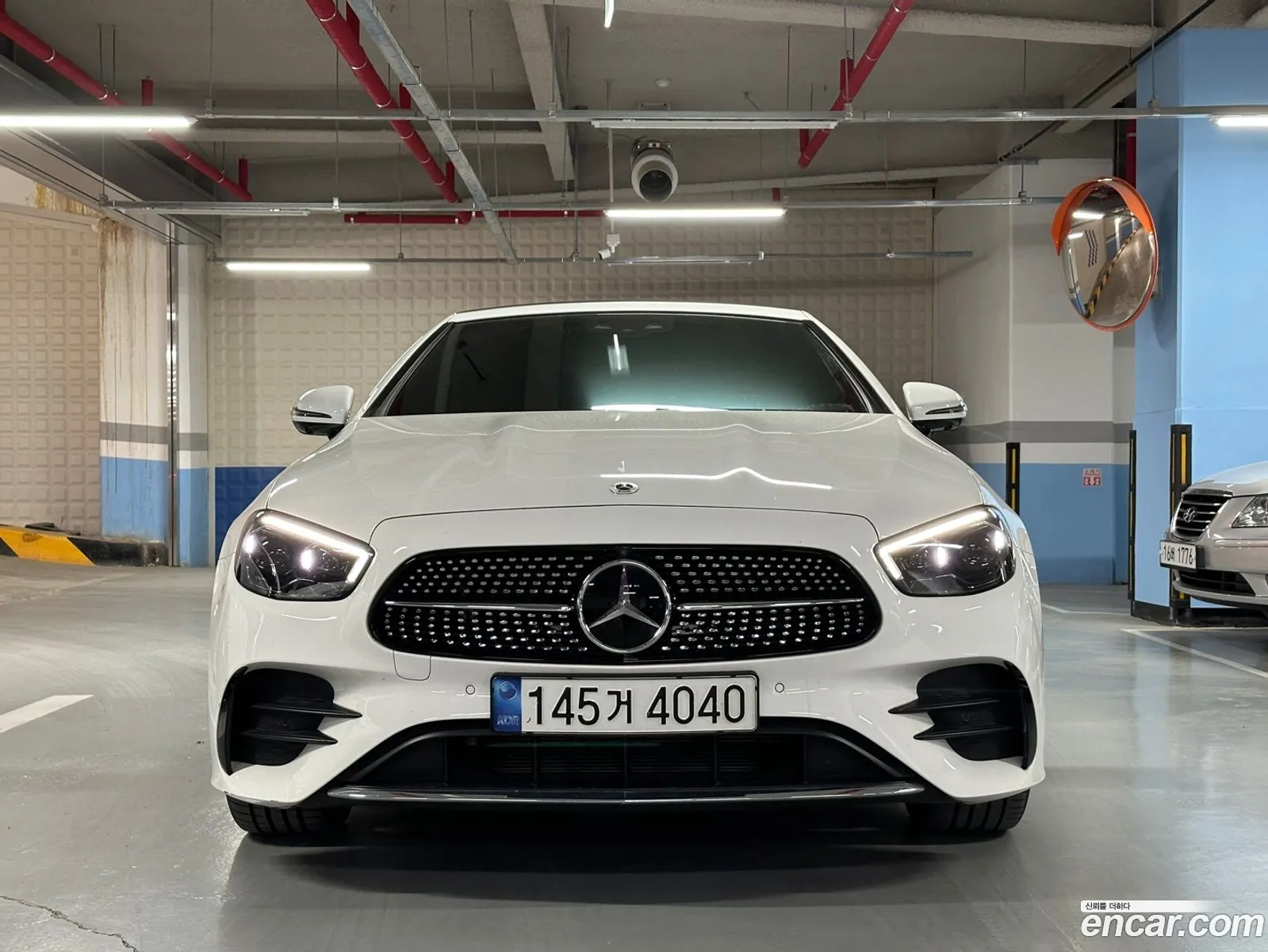 Benz E-Class W213 E450 4Matic Cabriolet - фотография 12388920